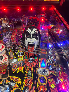 Stern Pinball KISS Limited Edition Pinball Machine with Stern Topper
