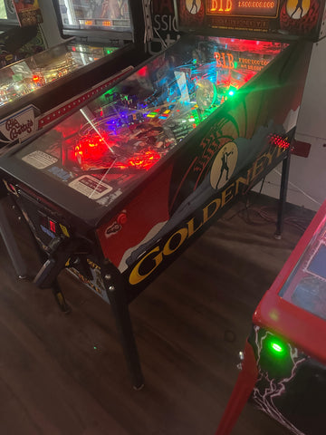 Image of SEGA Goldeneye Pinball Machine