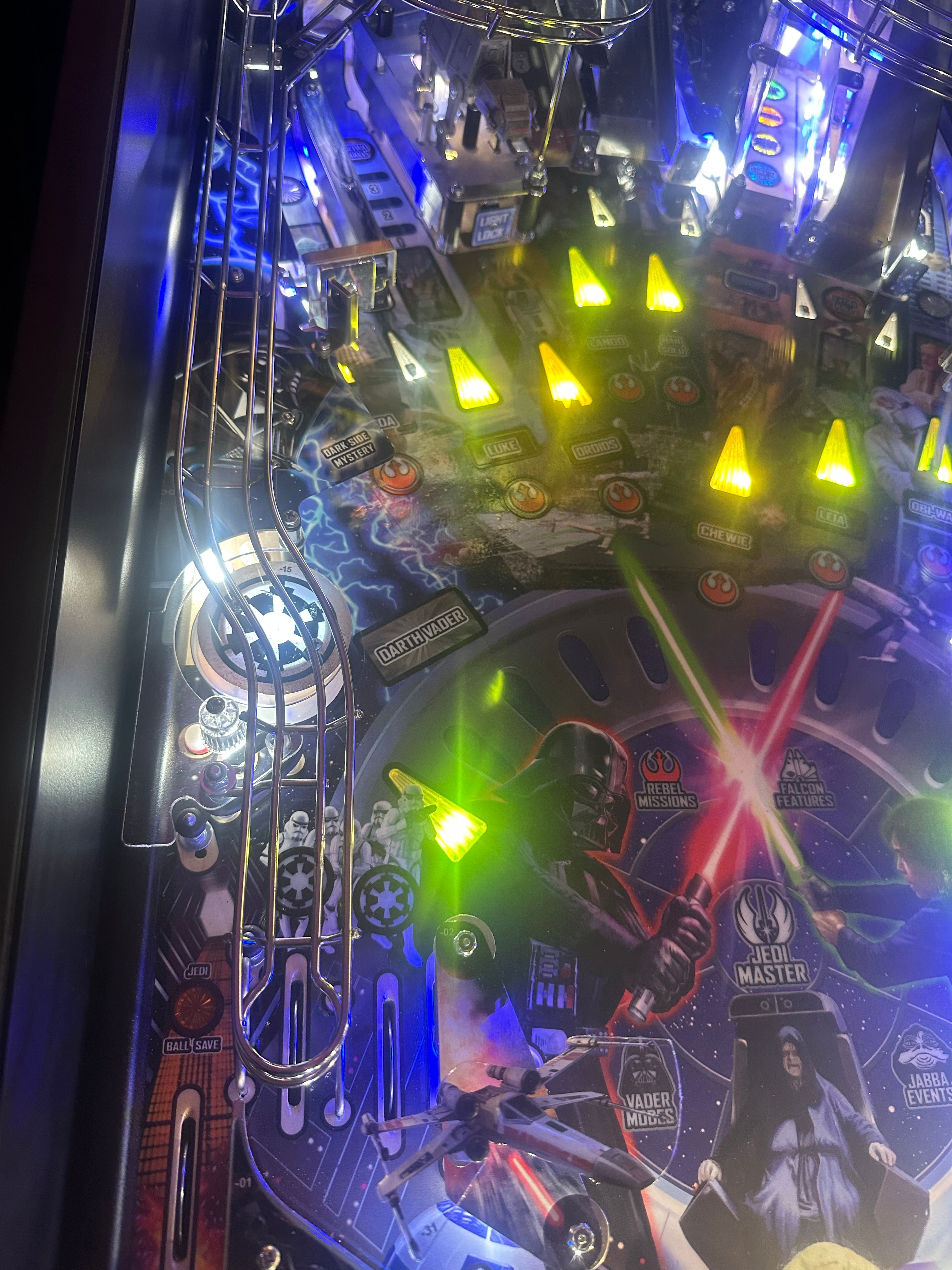 Stern Pinball Star Wars: Fall of the Empire Pro Pinball Machine
