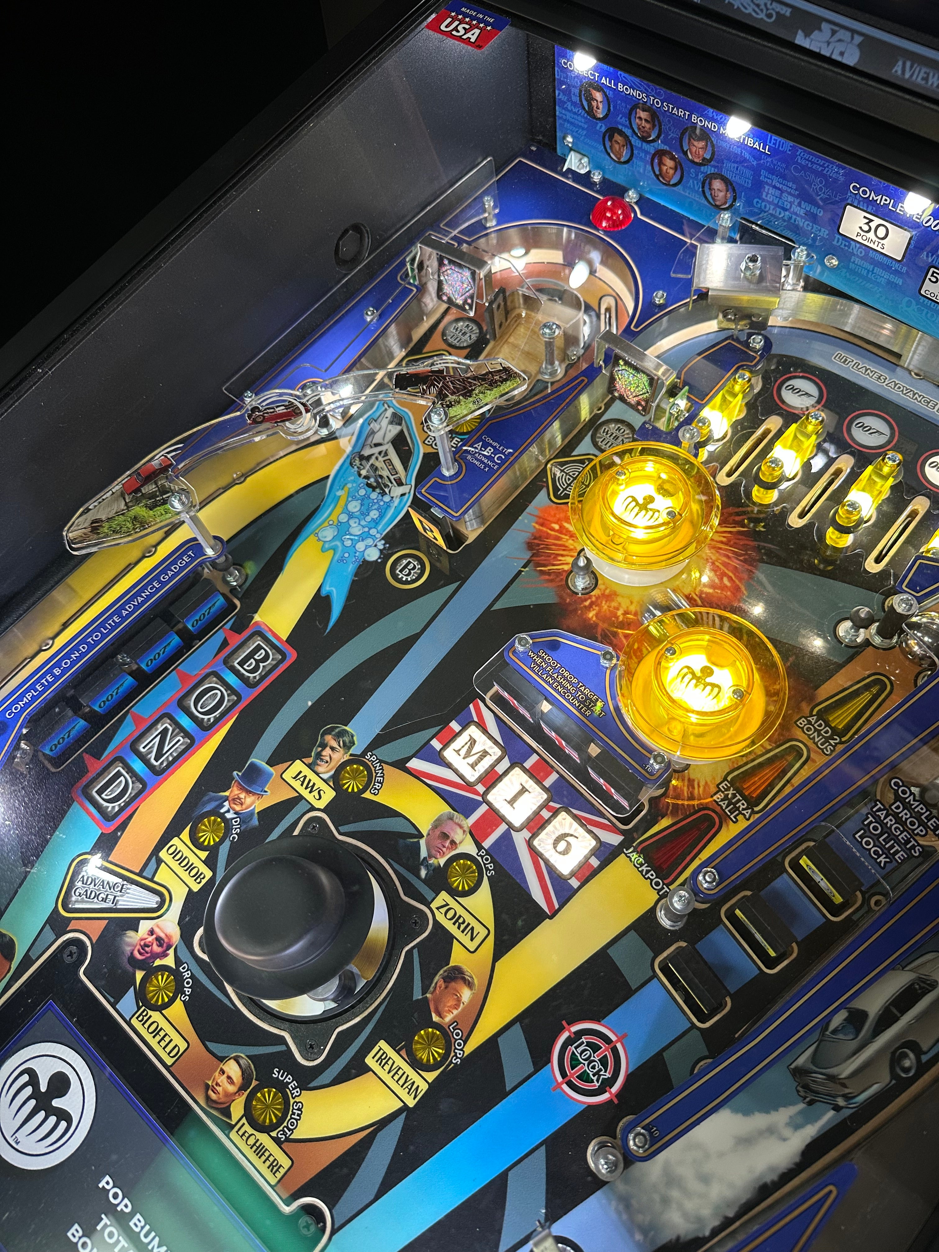 Stern Pinball James Bond 007 60th Anniversary Limited Edition Pinball Machine