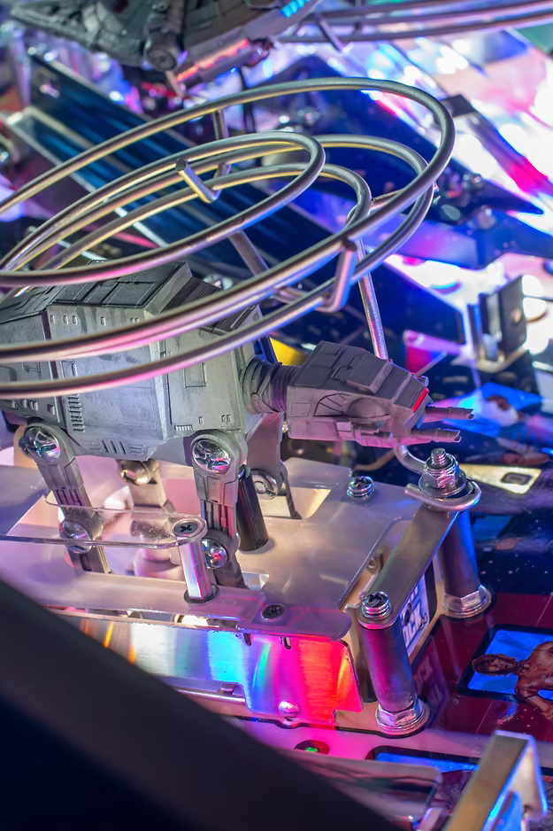 Stern Pinball Star Wars: Fall of the Empire Pro Pinball Machine FREE SHIPPING