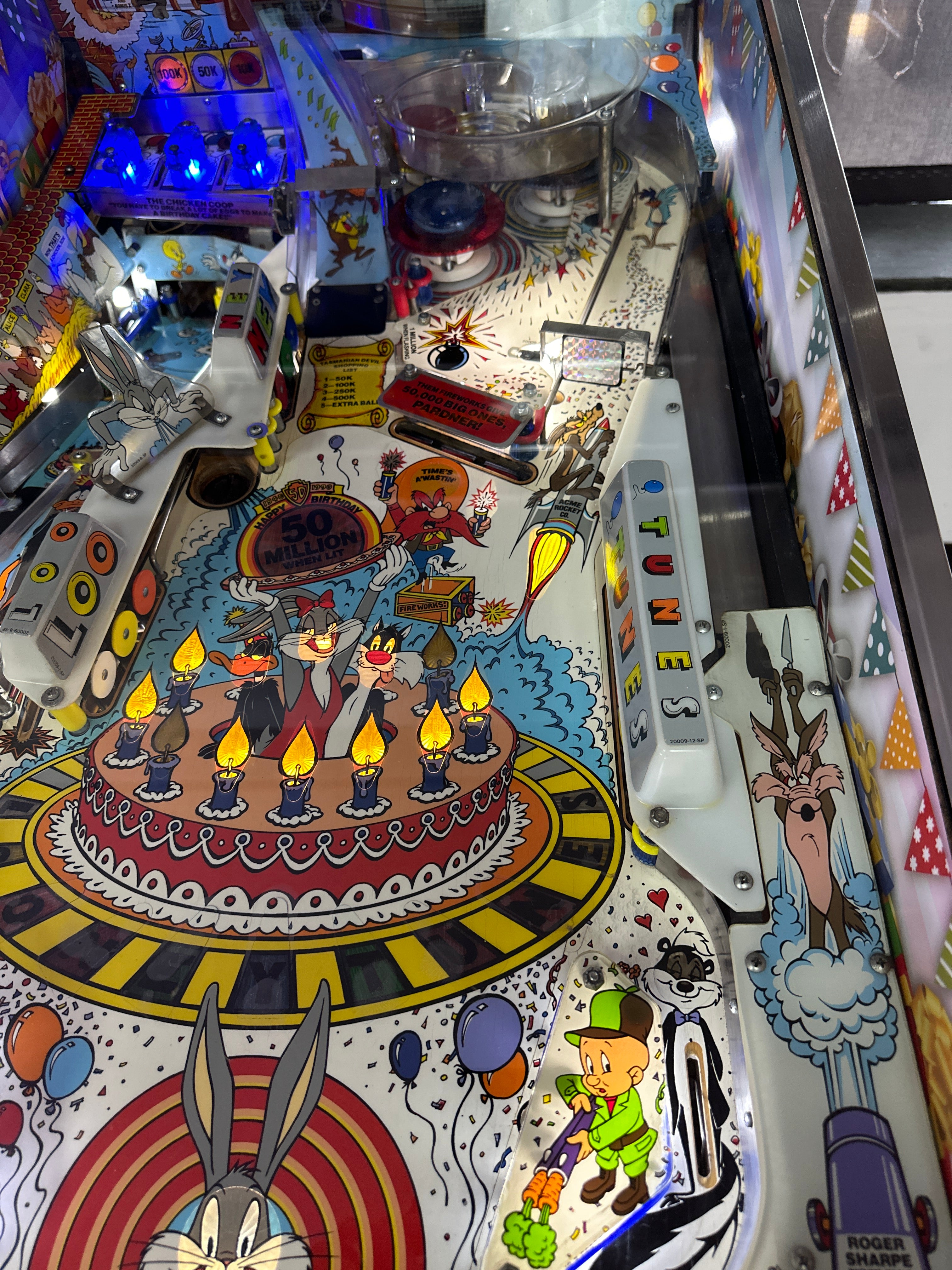 Bally Bugs Bunny's Birthday Ball Pinball Machine