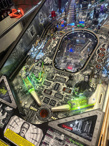 Stern Pinball The Munsters Premium Black & White Pinball Machine
