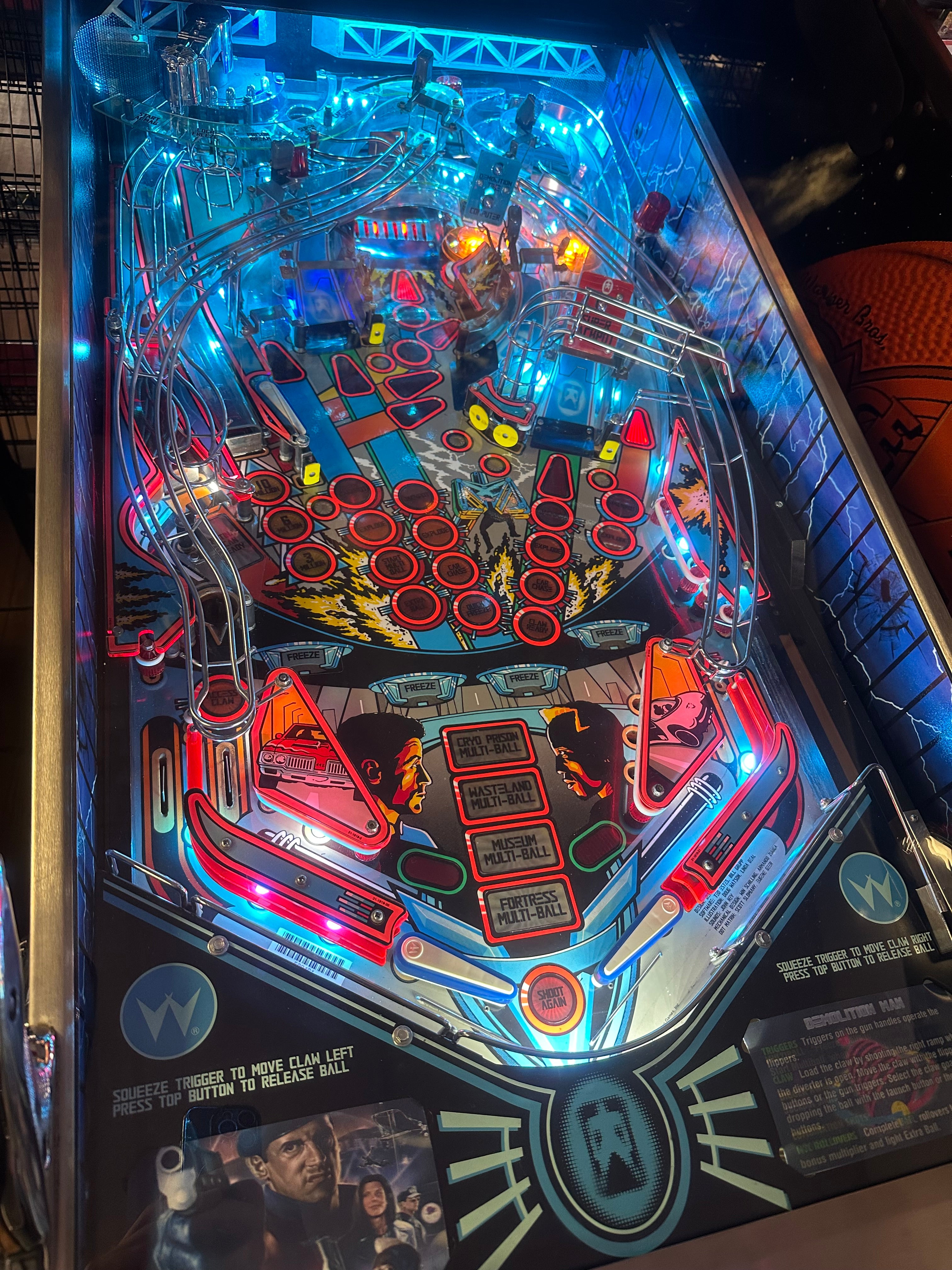 Williams Demolition Man Pinball Machine