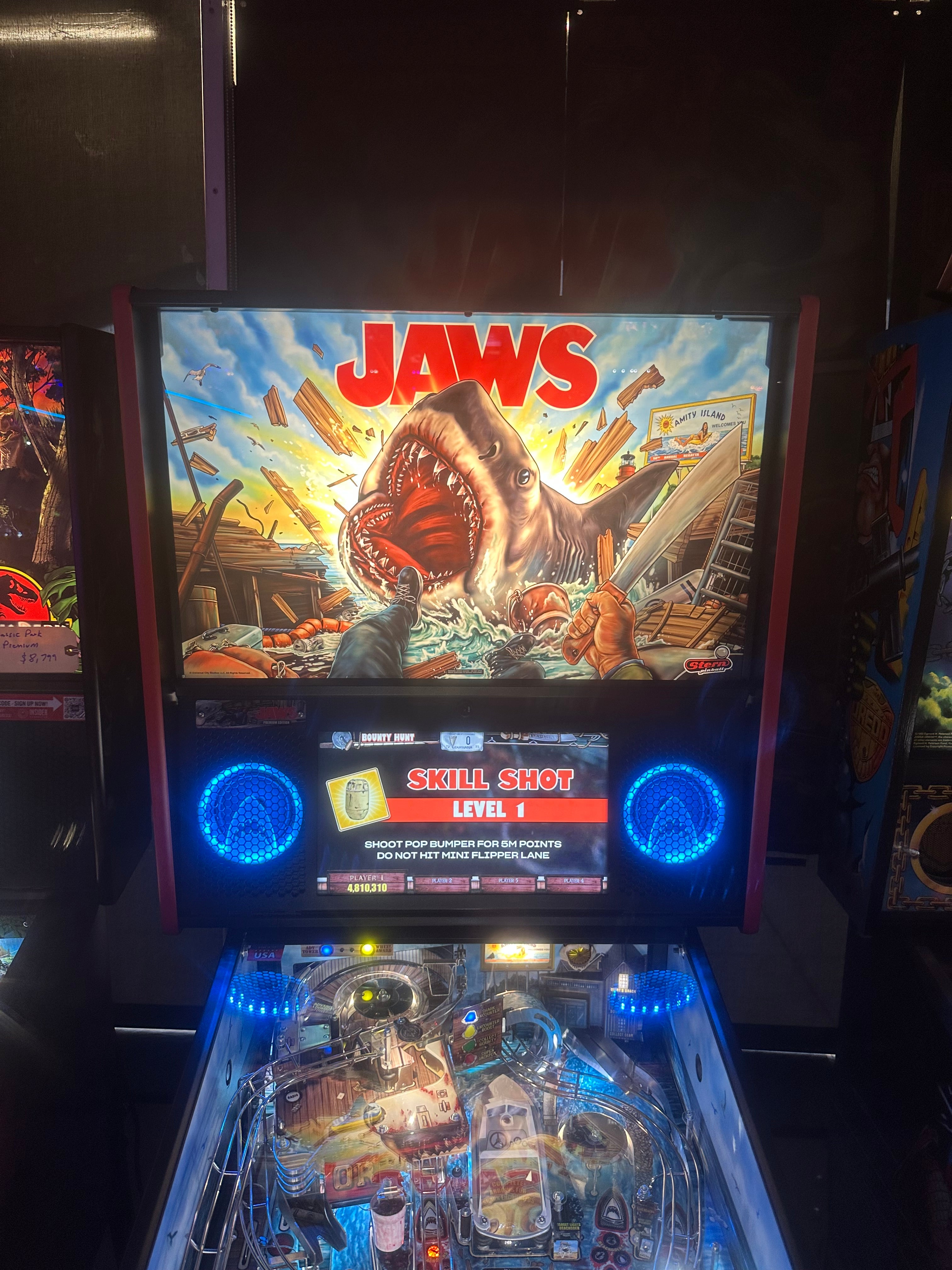 Stern Pinball Jaws Premium Pinball Machine