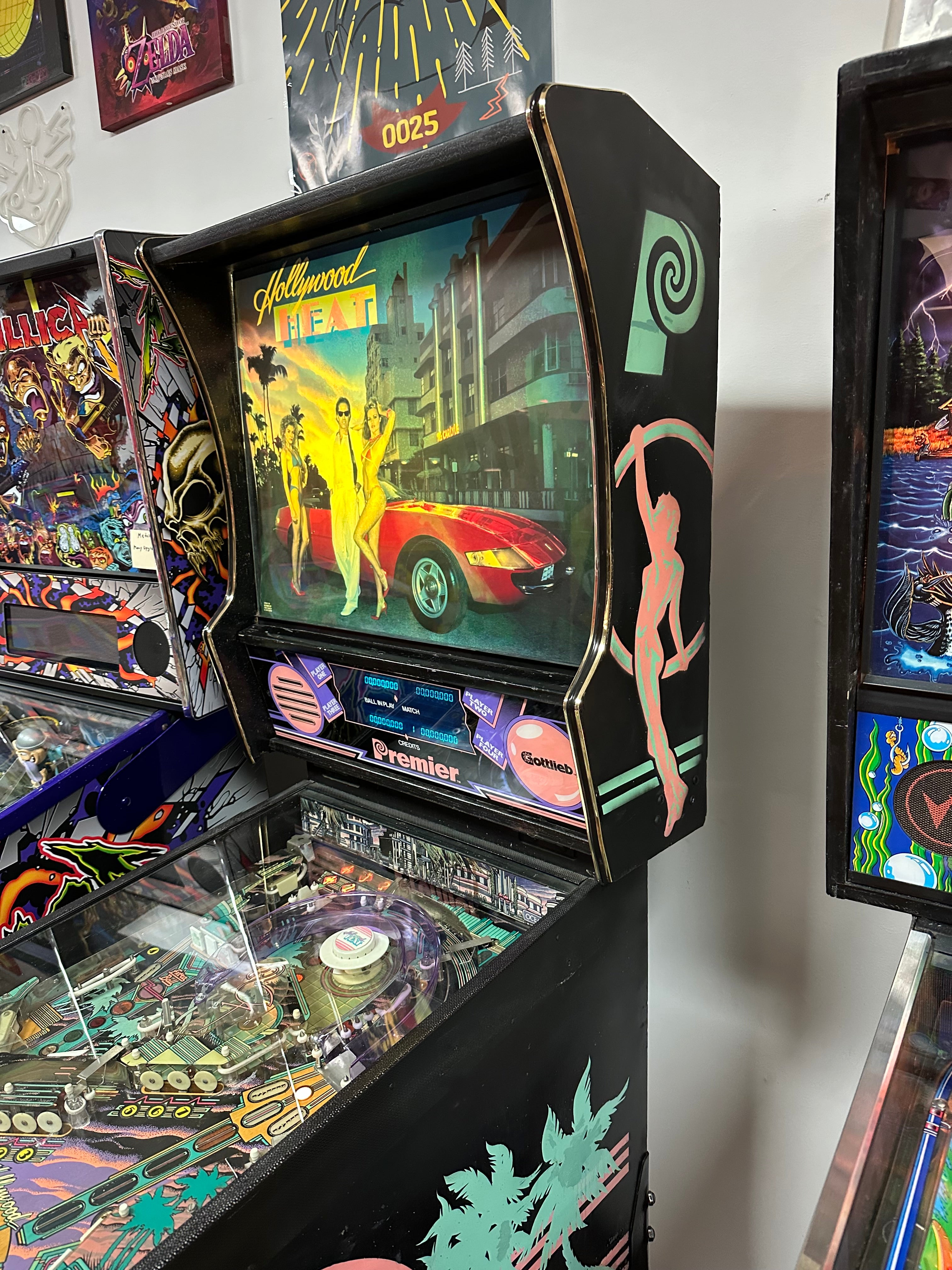 Gottlieb Hollywood Heat Pinball Machine