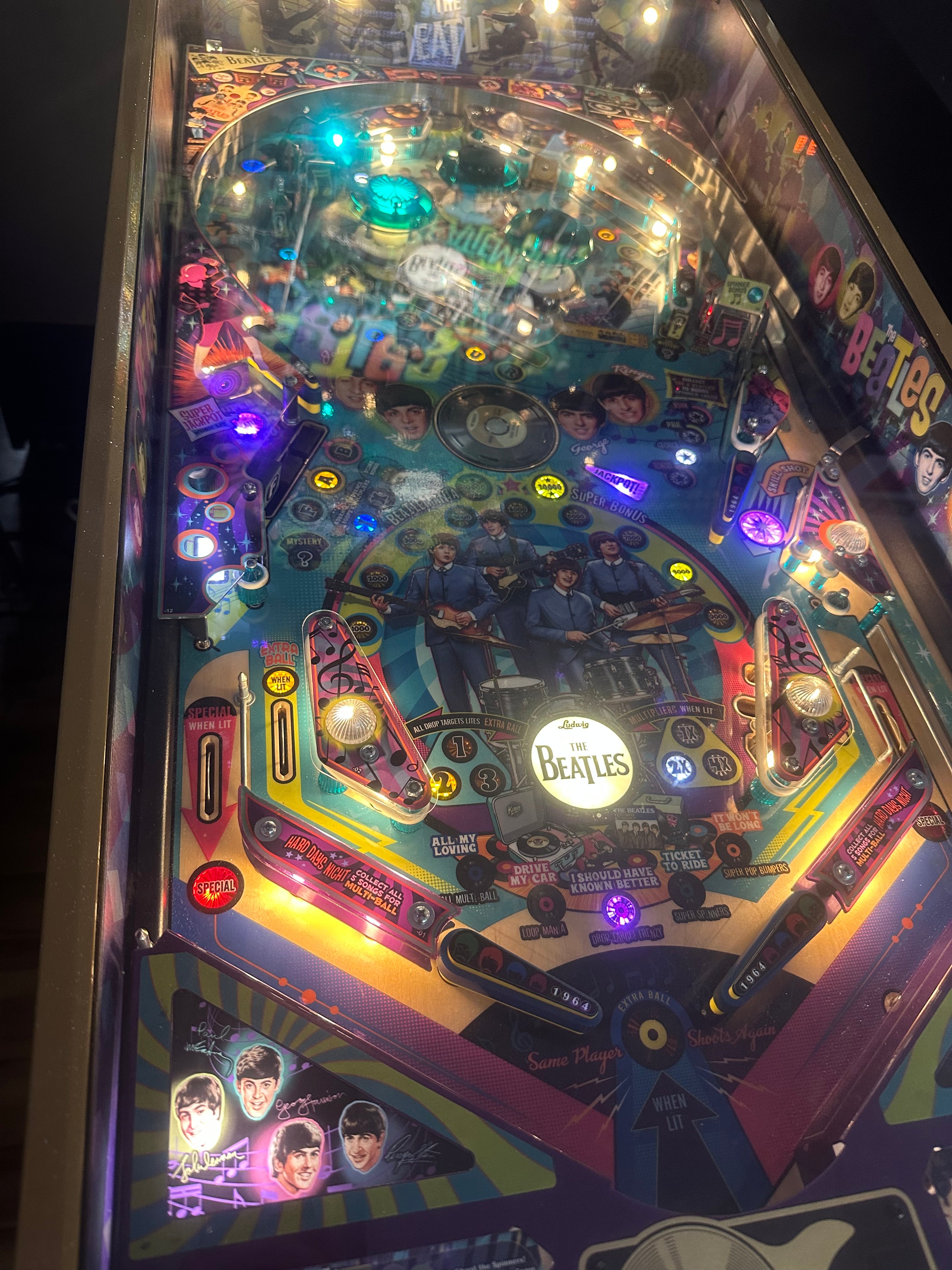 Stern Pinball The Beatles Gold Pinball Machine