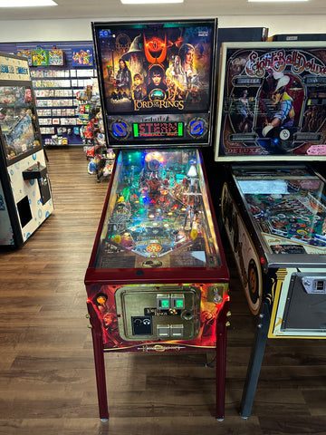 Image of Stern Pinball The Lord of the Rings Pinball Machine