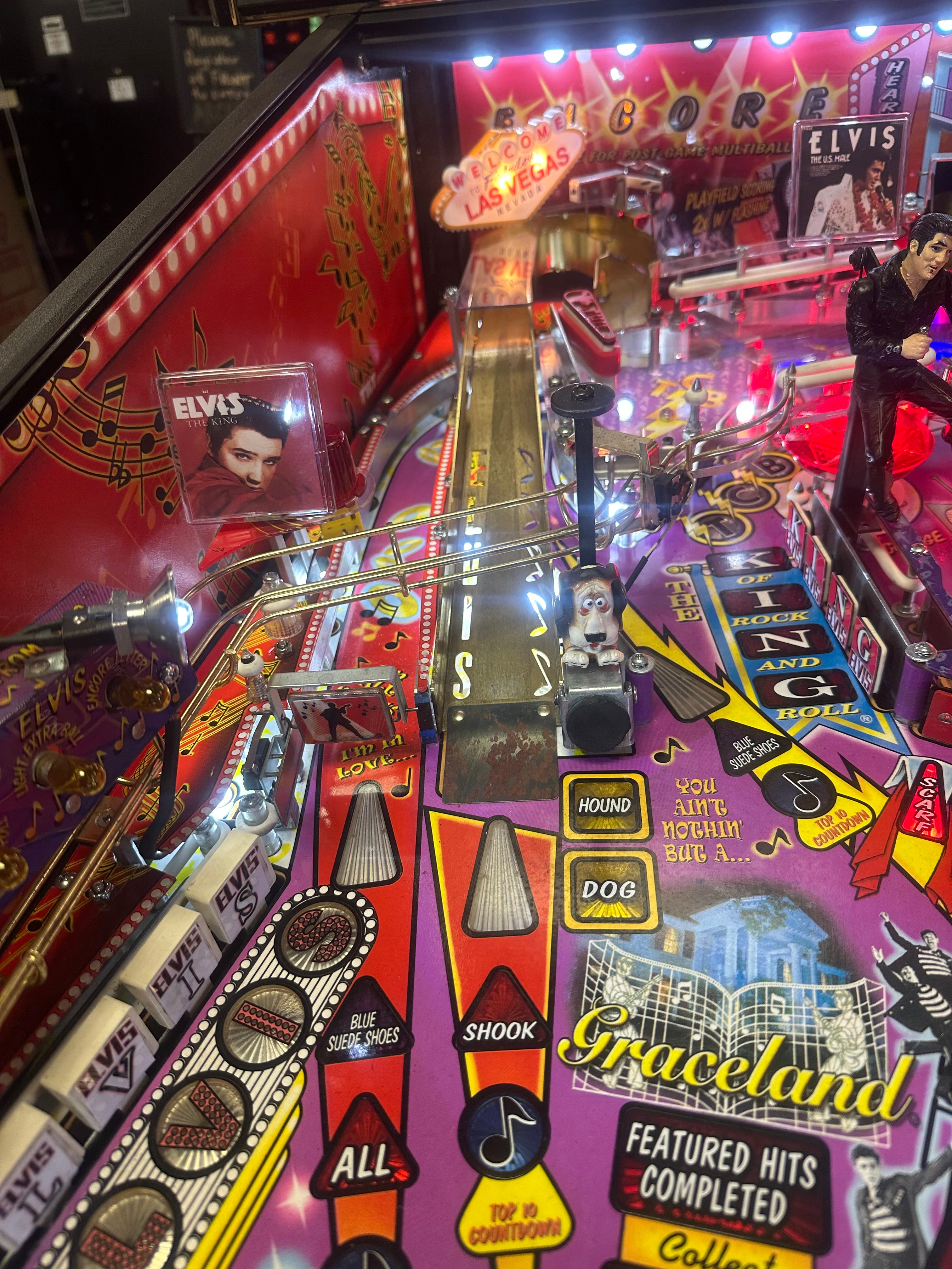 Stern Pinball LOADED Elvis Pinball Machine
