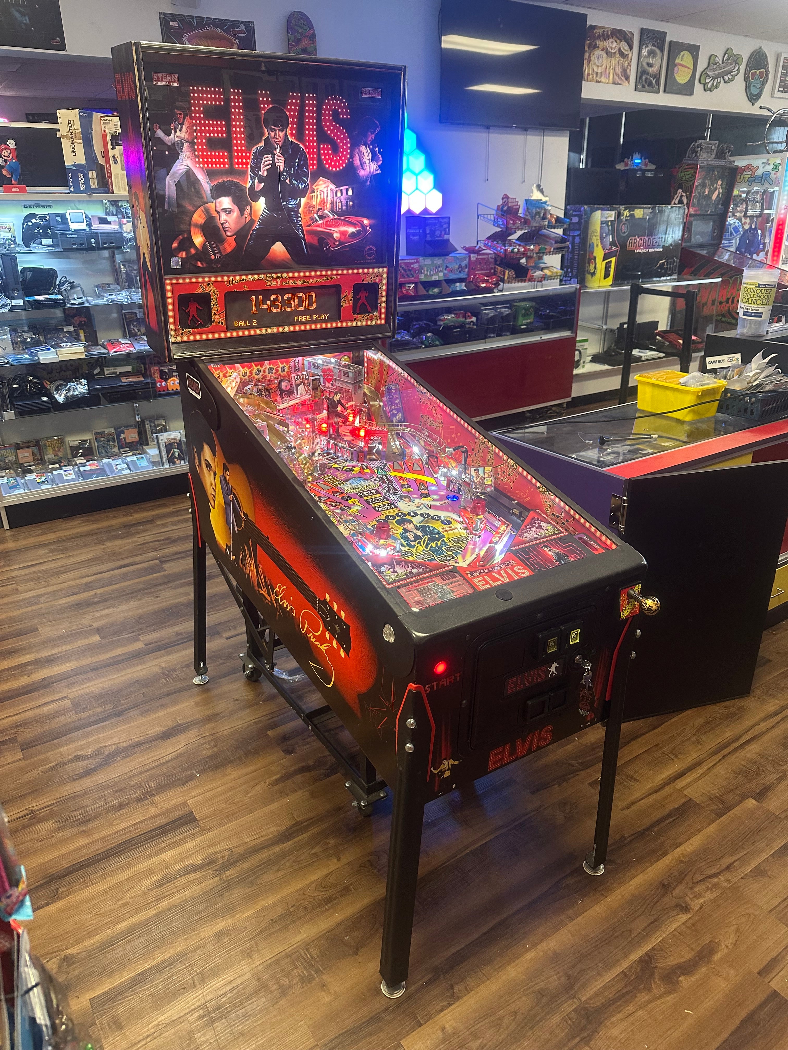 Stern Pinball LOADED Elvis Pinball Machine