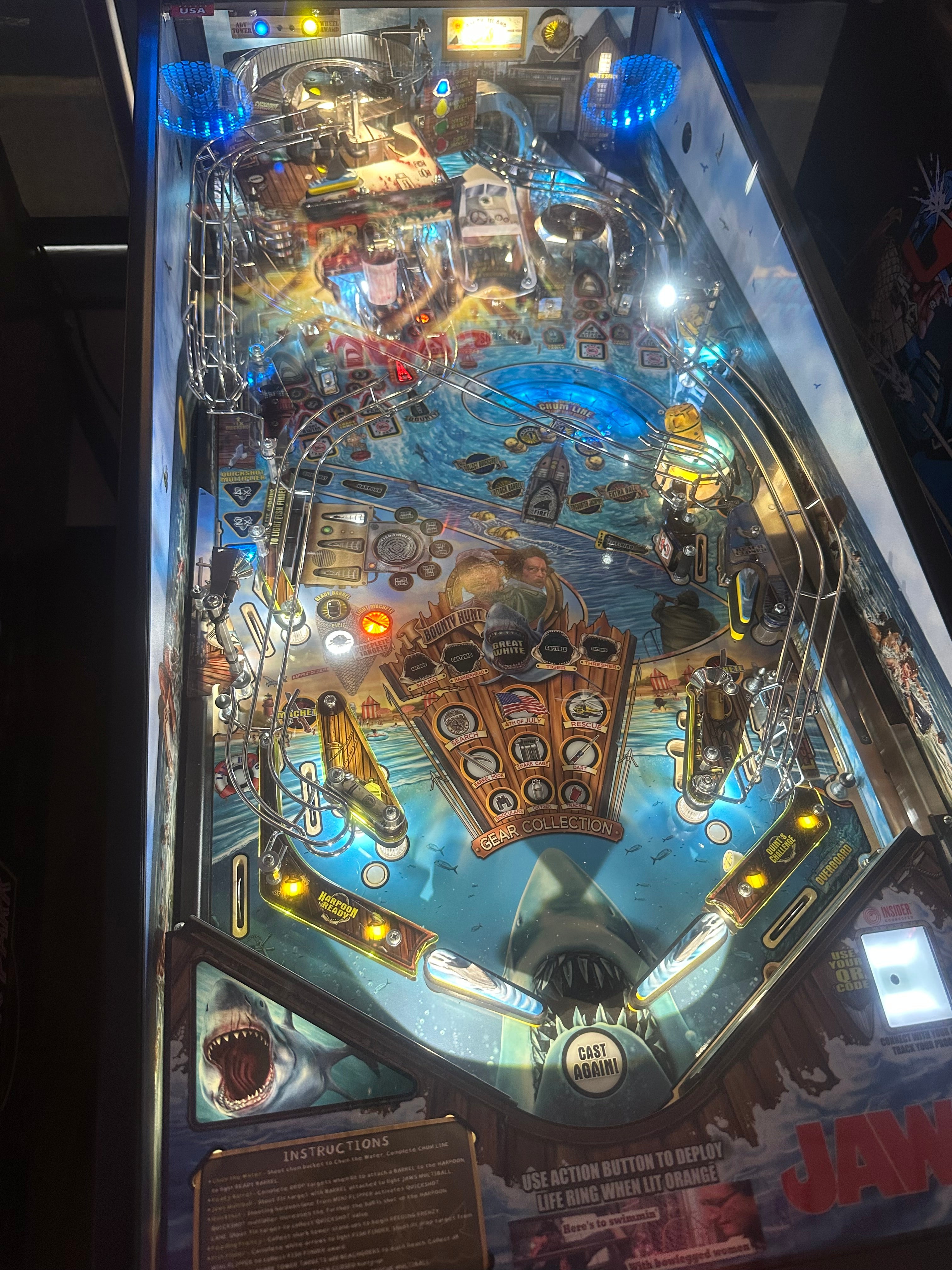 Stern Pinball Jaws Premium Pinball Machine