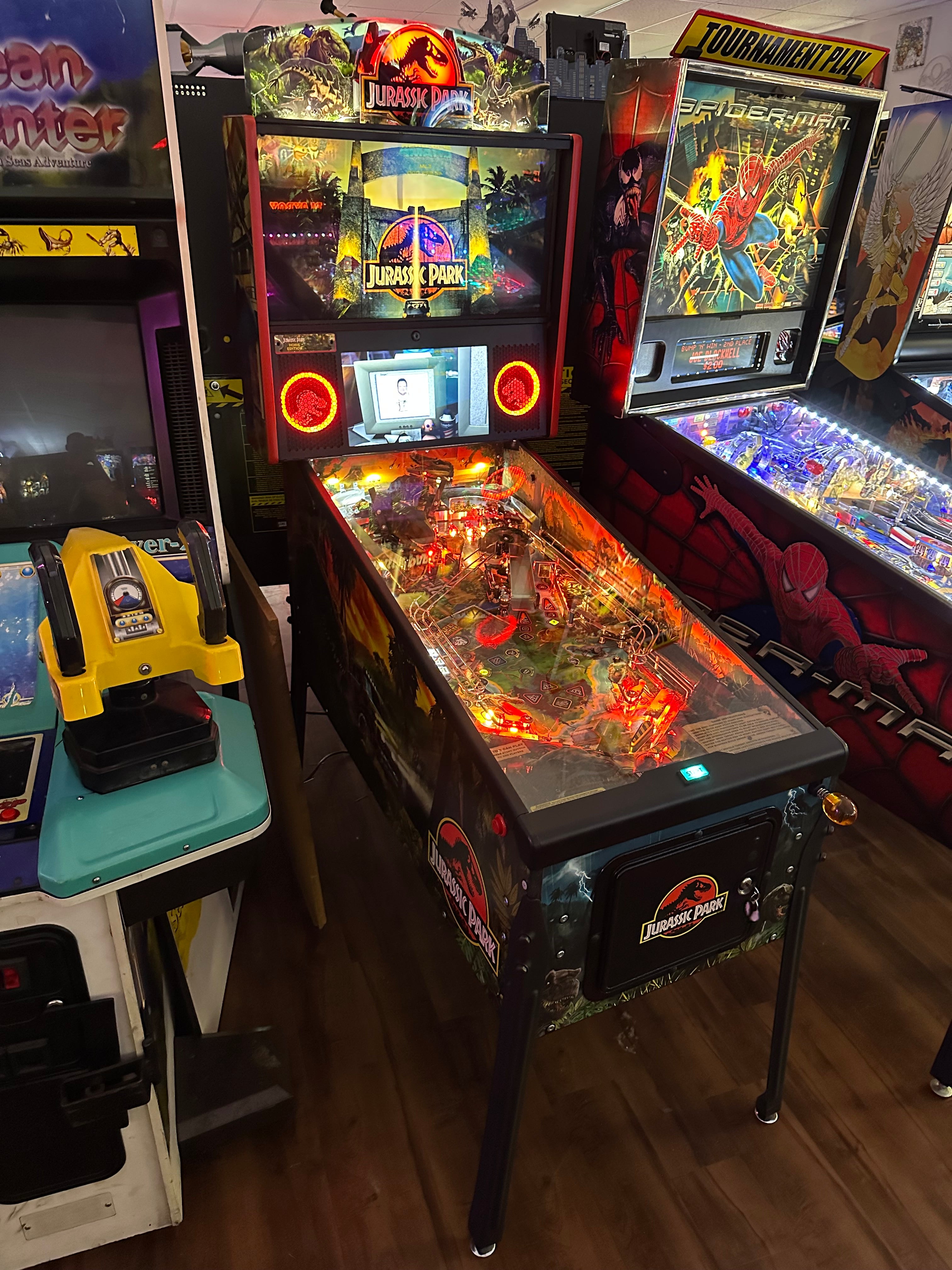 Stern Pinball LOADED Jurassic Park Home Pinball Machine