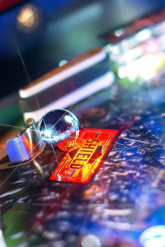 Stern Pinball Dungeons & Dragons: The Tyrant's Eye Premium Pinball Machine