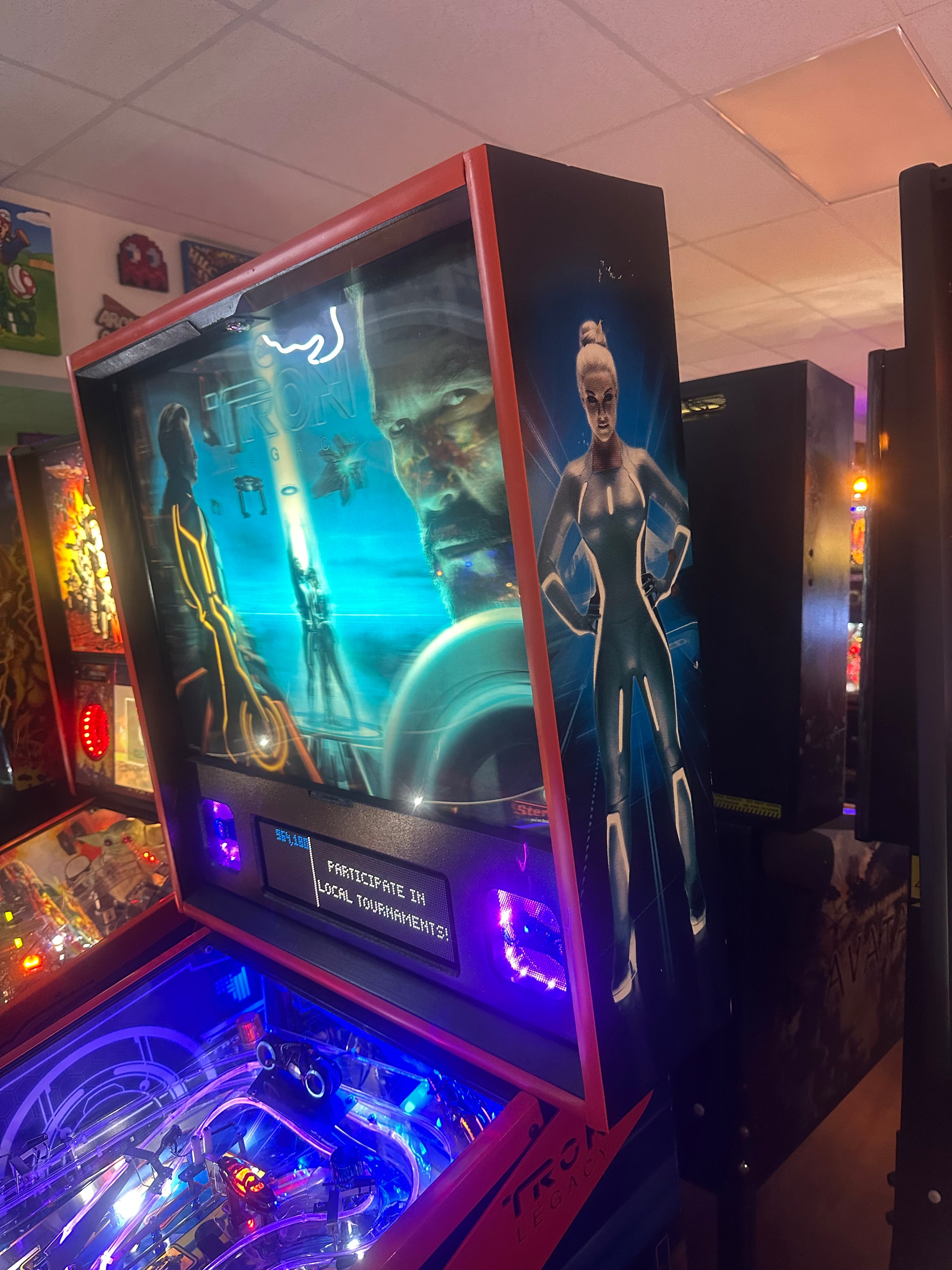 Stern Pinball LOADED TRON: Legacy Pro Pinball Machine