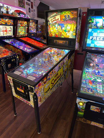 Image of Stern Pinball The Simpsons Pinball Party Pinball Machine
