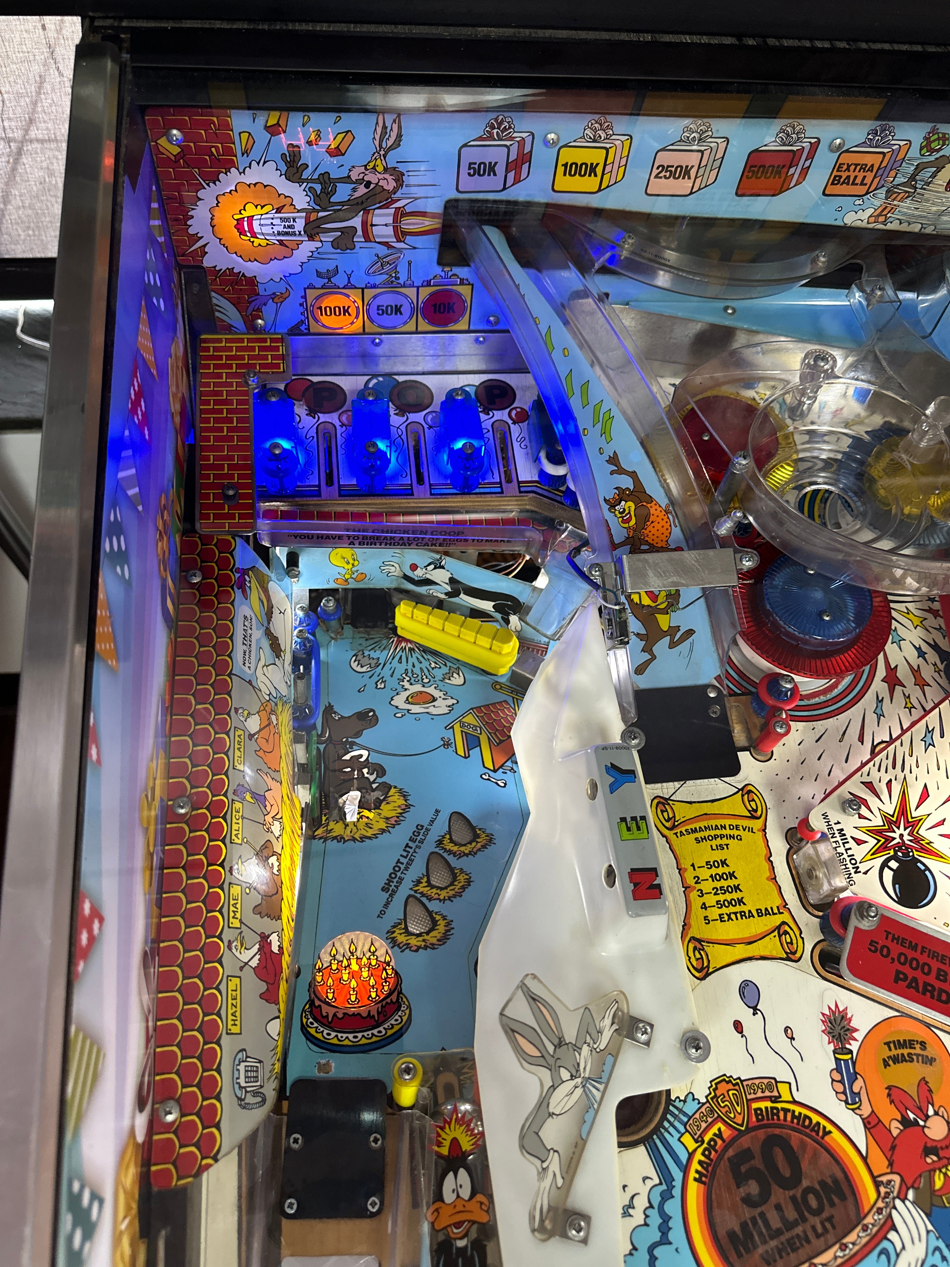 Bally Bugs Bunny's Birthday Ball Pinball Machine