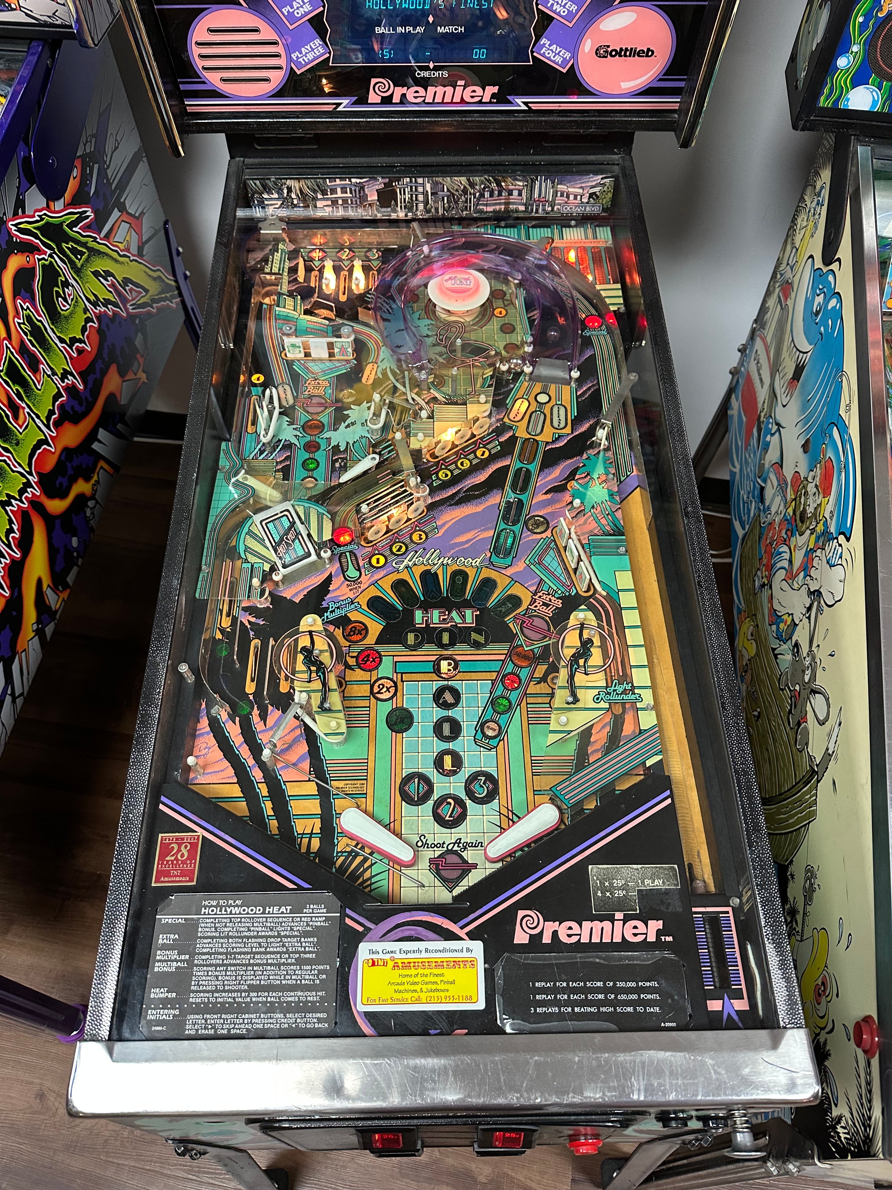 Gottlieb Hollywood Heat Pinball Machine