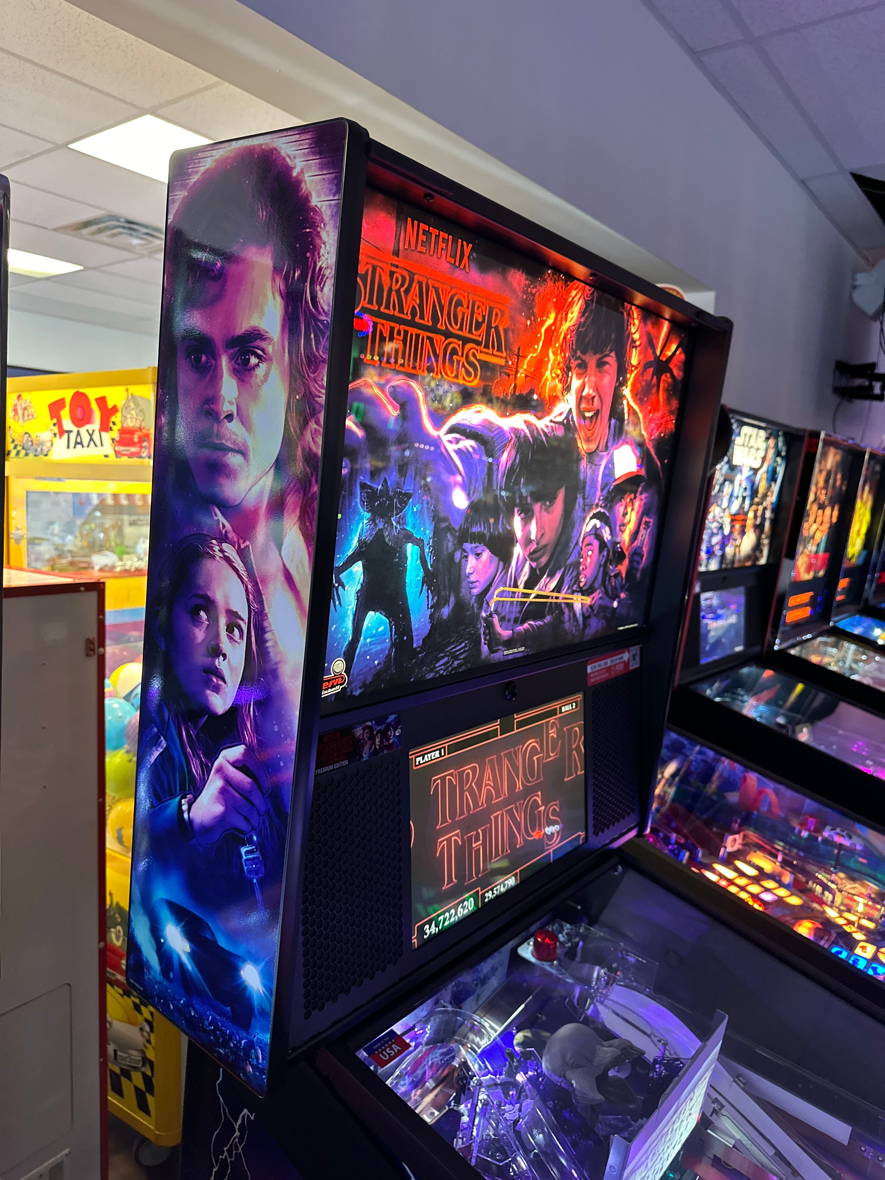 Stern Pinball Stranger Things Premium Pinball Machine