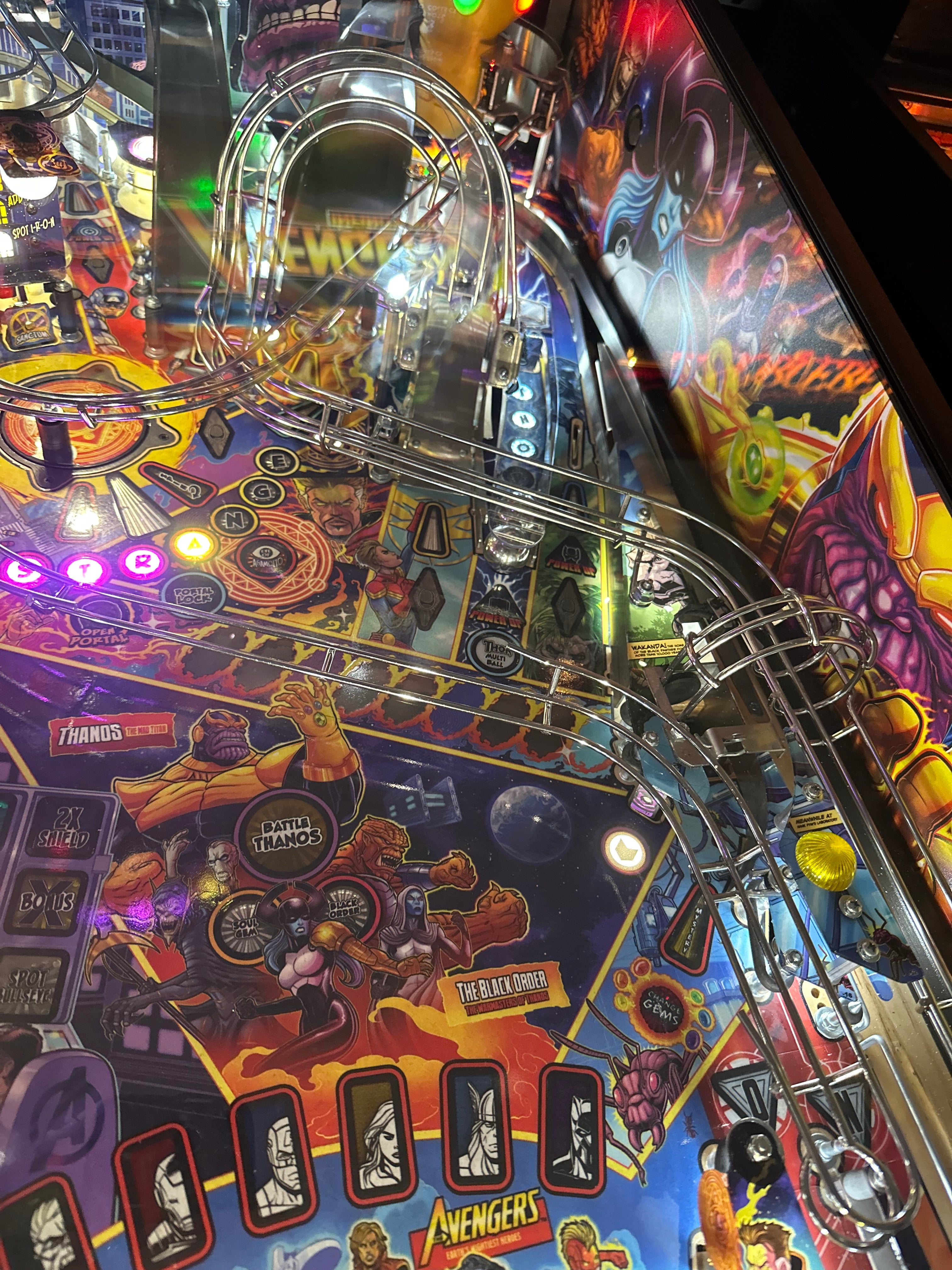 Stern Pinball Avengers Infinity Quest Premium Pinball Machine