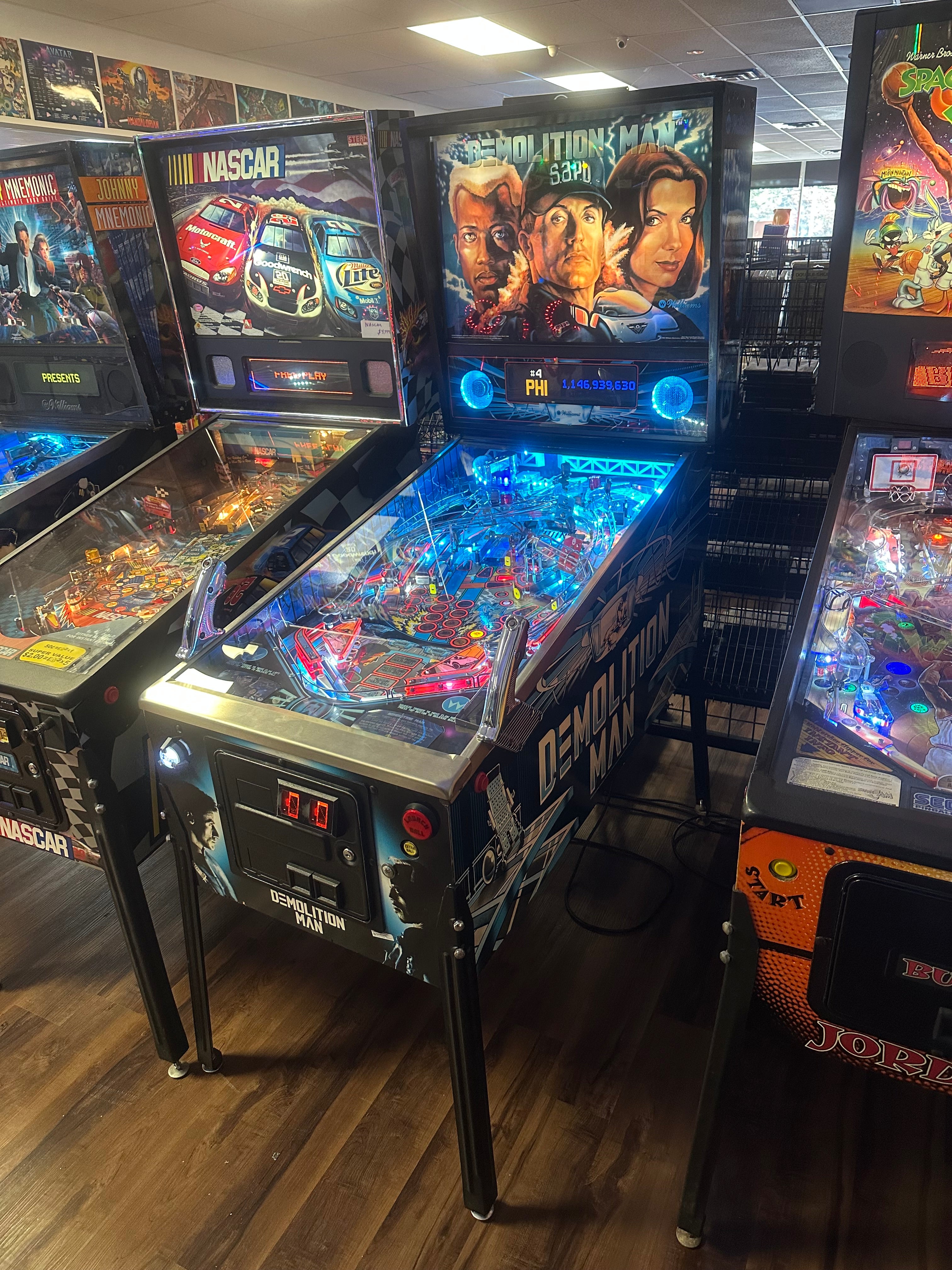 Williams Demolition Man Pinball Machine