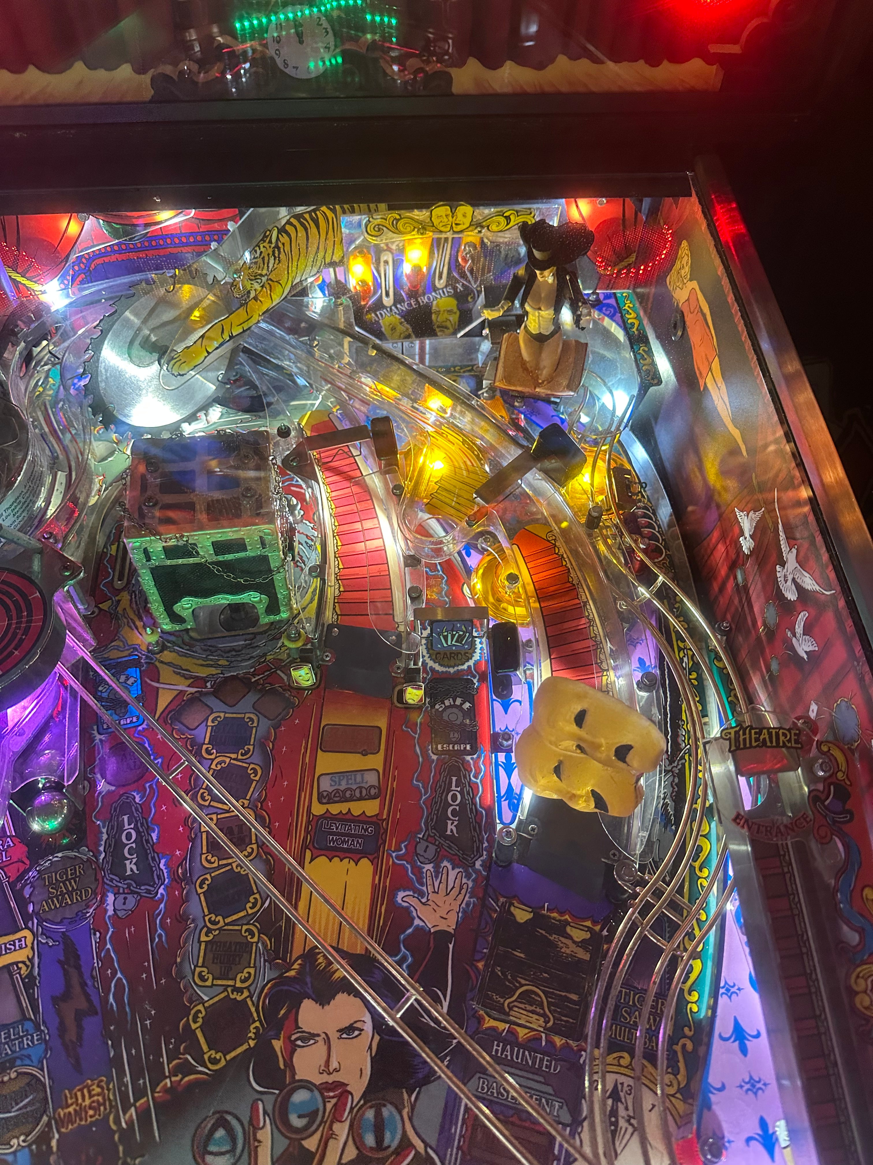 Bally Theatre of Magic Pinball Machine