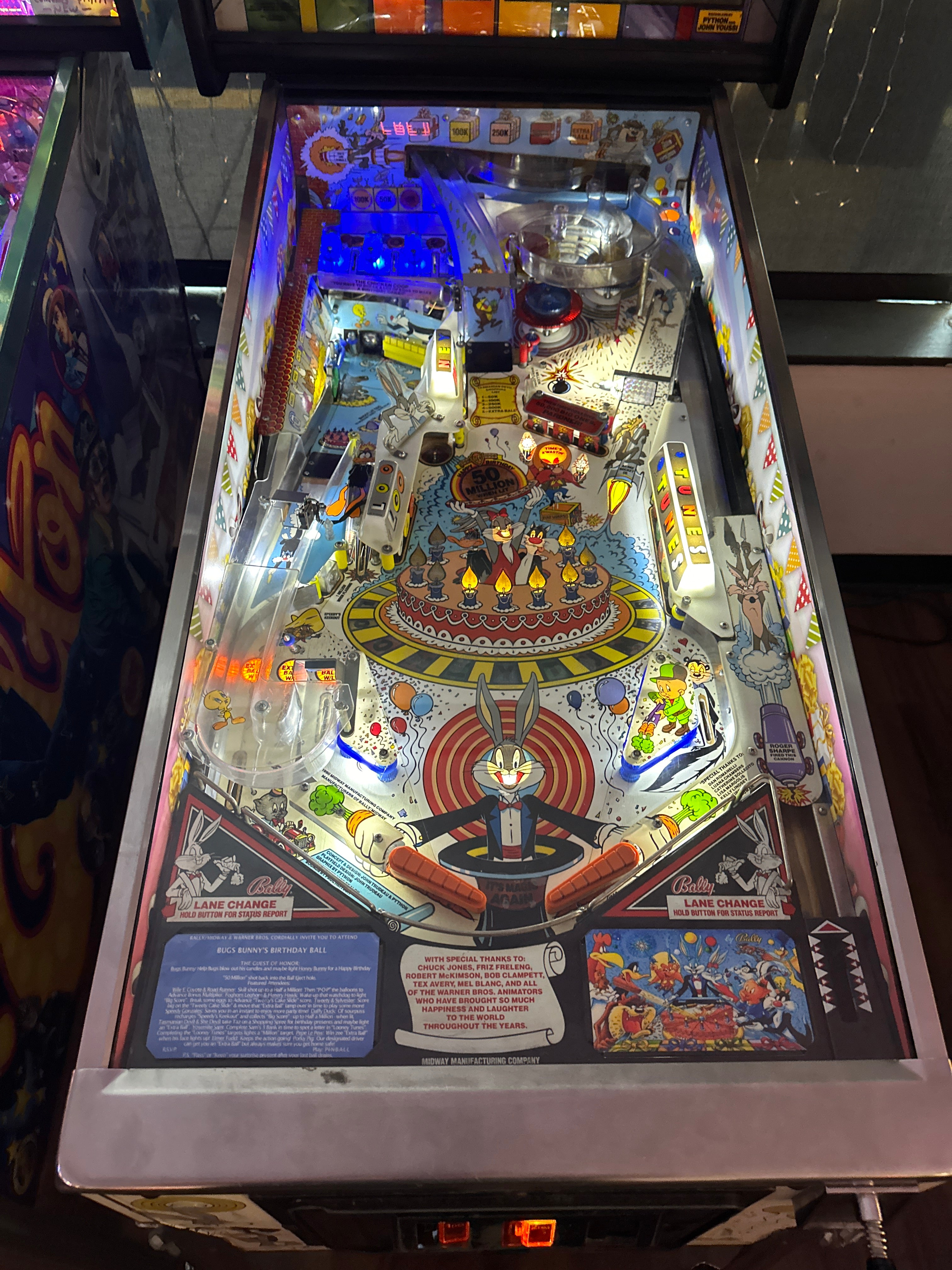 Bally Bugs Bunny's Birthday Ball Pinball Machine