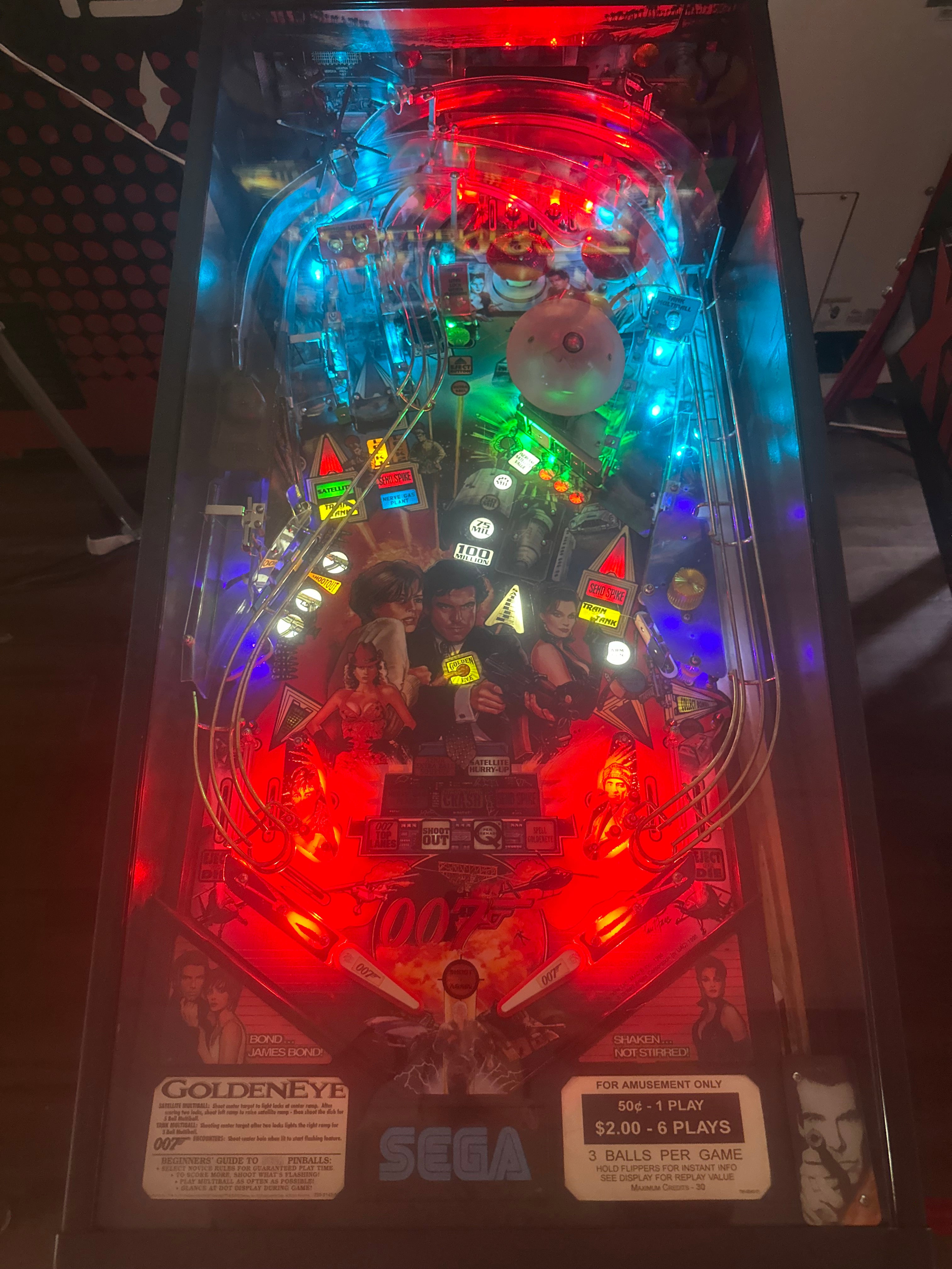 SEGA Goldeneye Pinball Machine