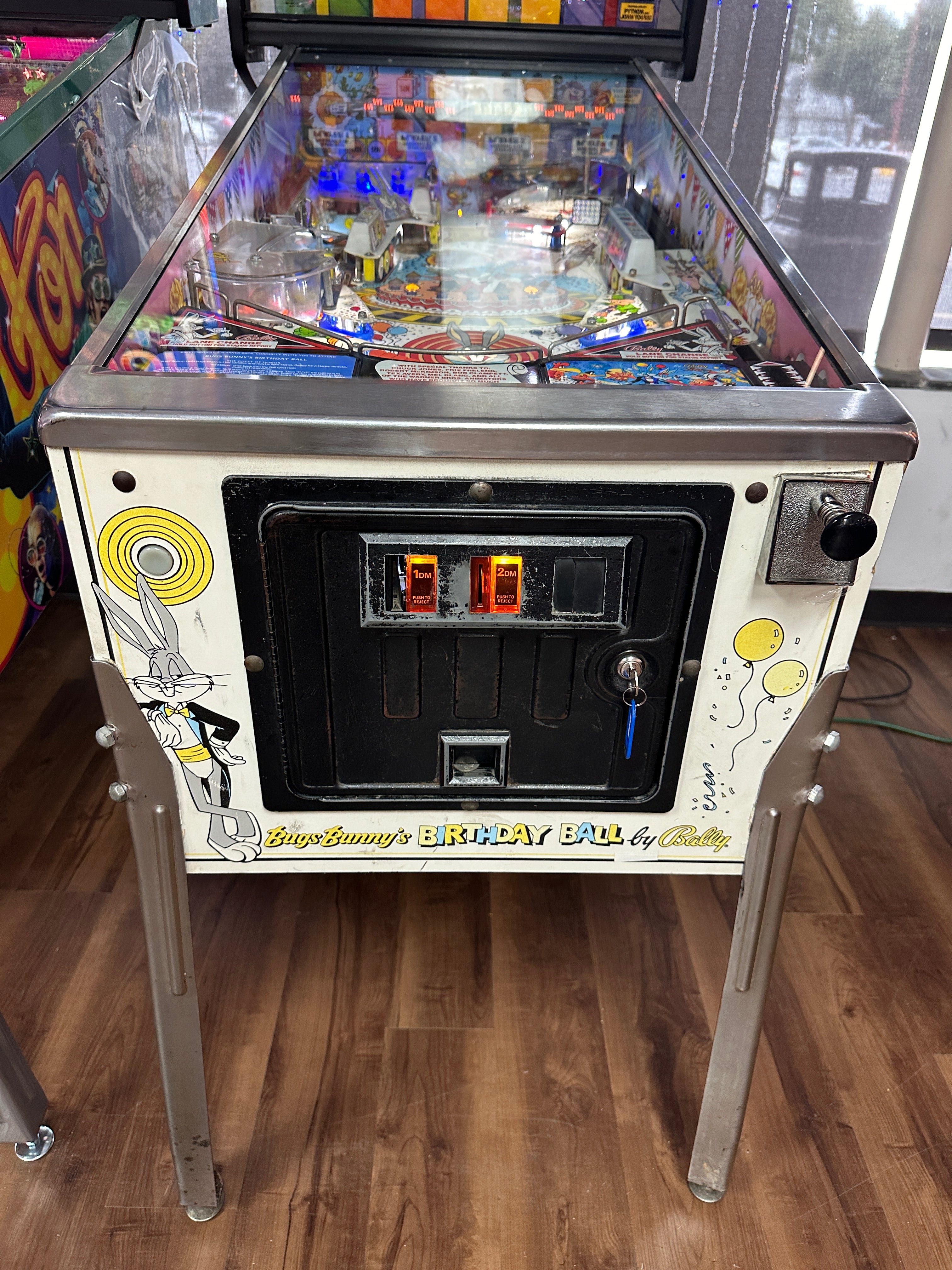 Bally Bugs Bunny's Birthday Ball Pinball Machine