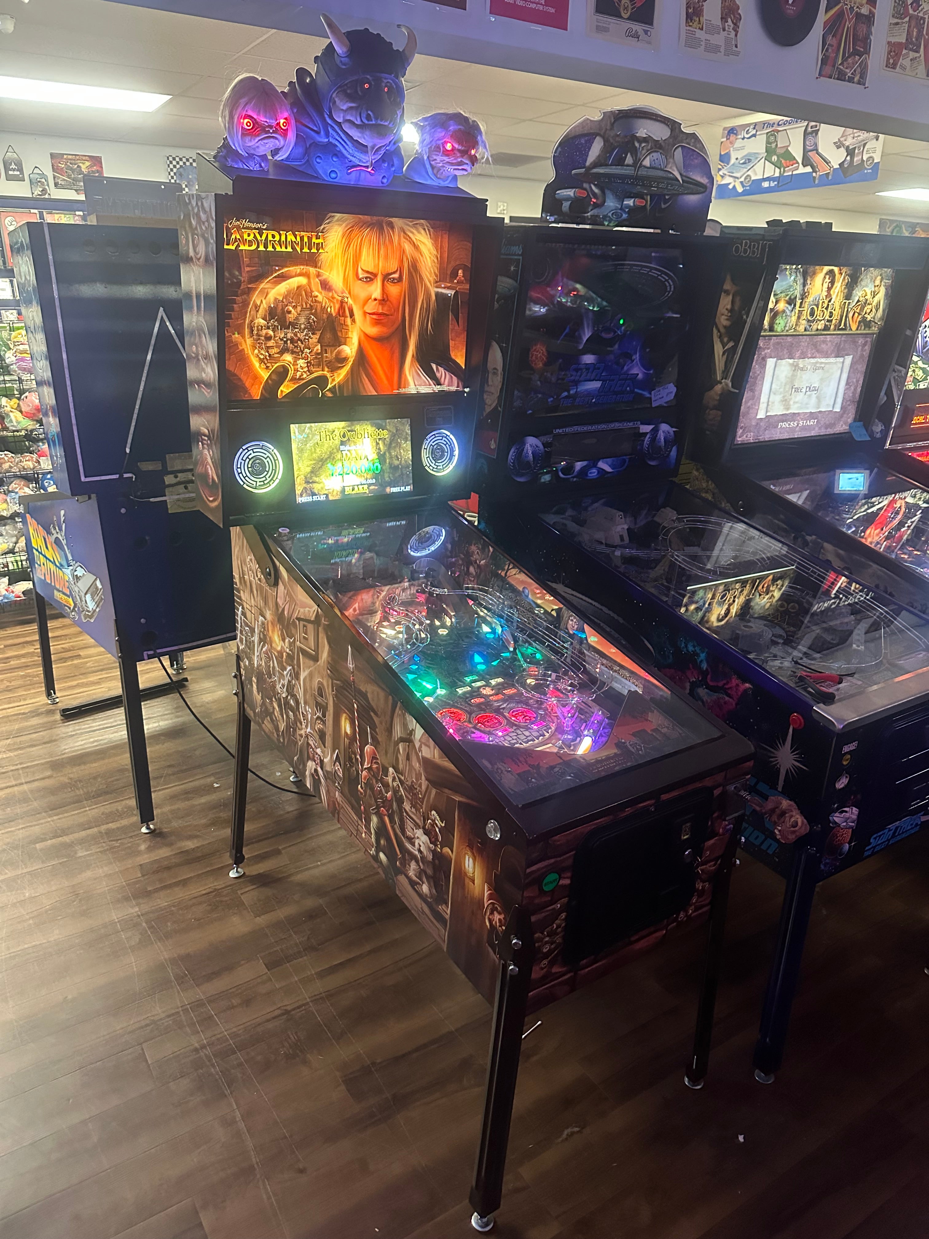 Jim Henson's Labyrinth Pinball Machine with Official Topper