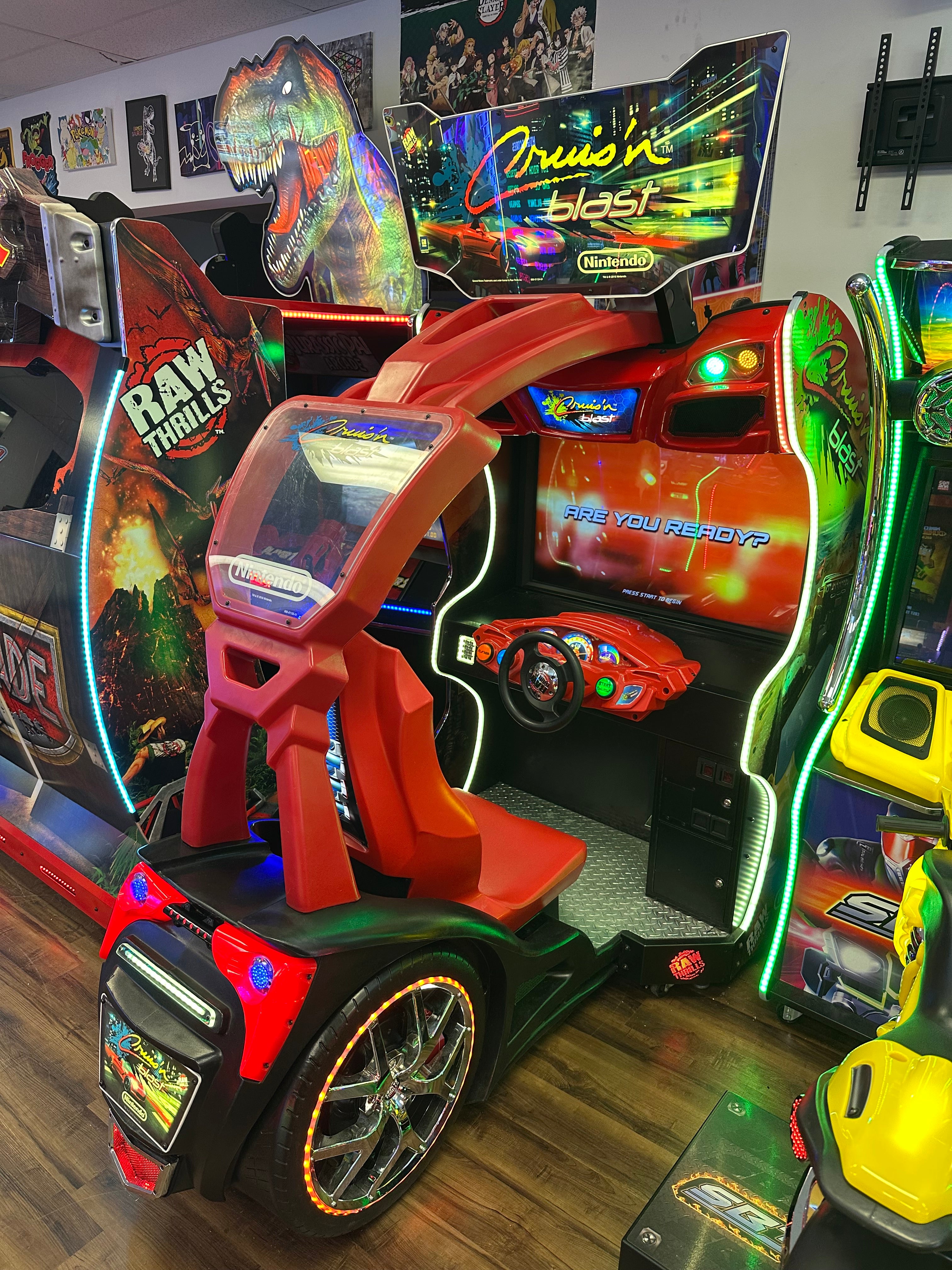 Raw Thrills Cruis'n Blast Arcade Game