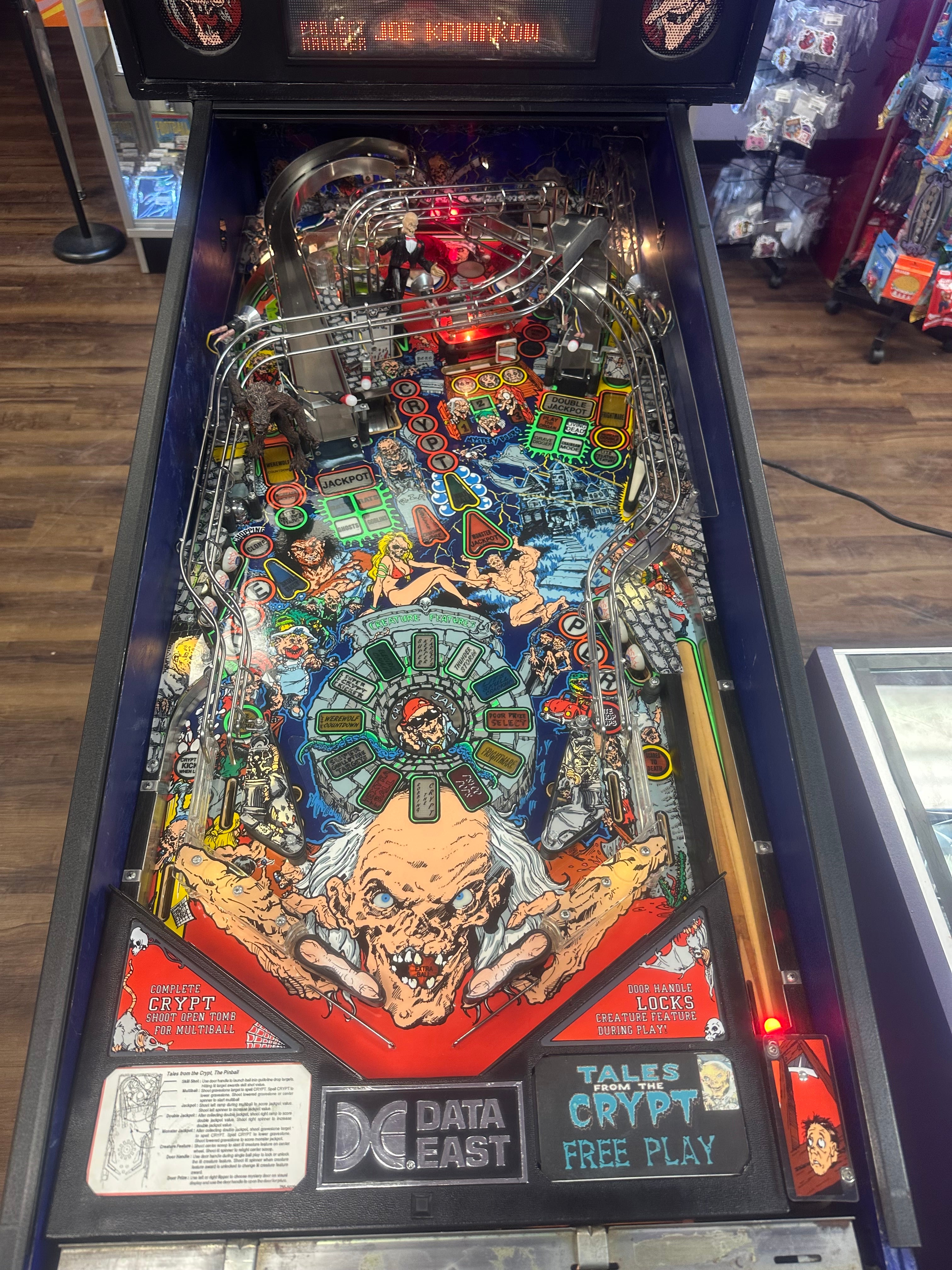Data East Tales from the Crypt Pinball Machine
