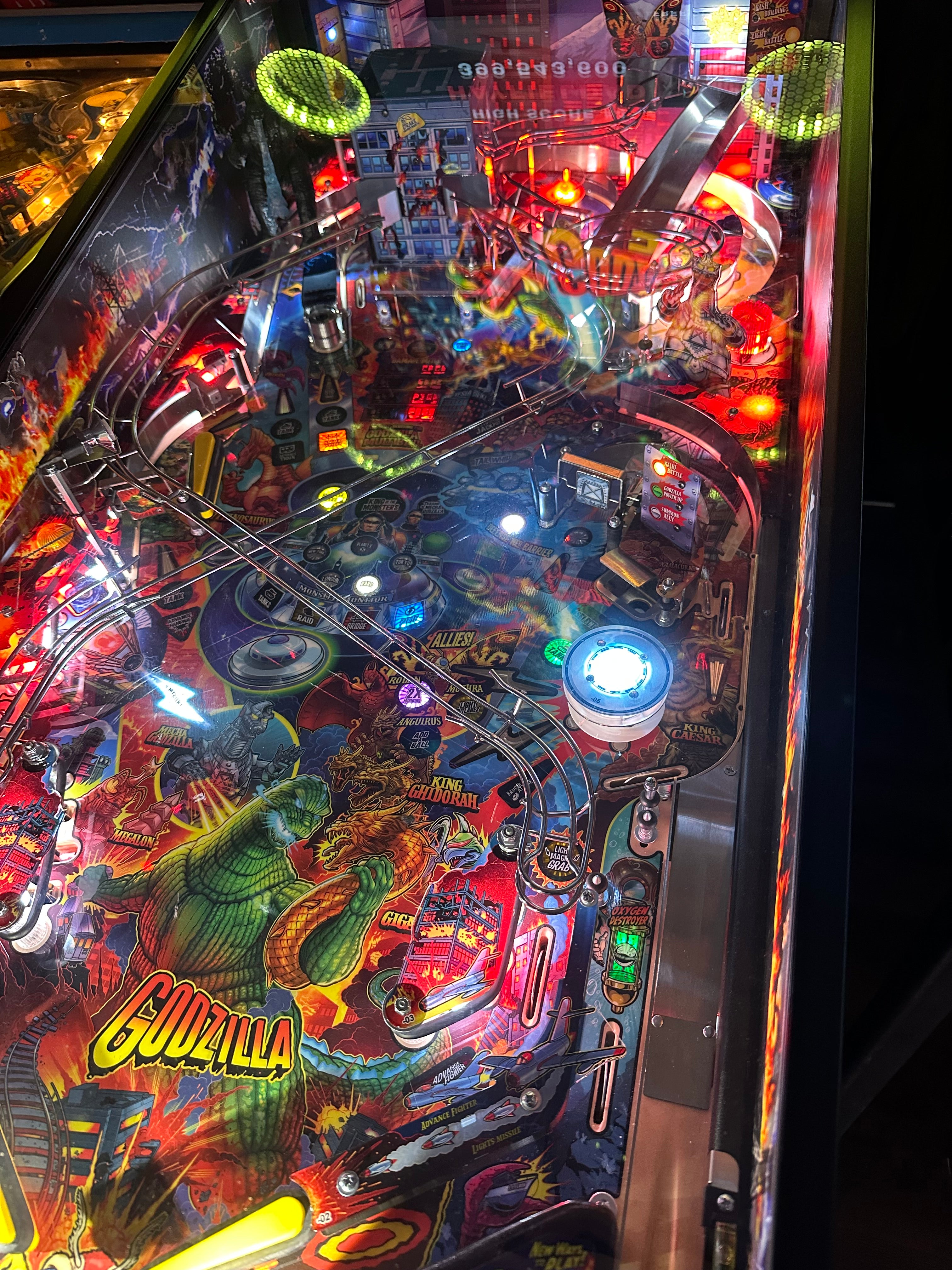 Stern Pinball LOADED Godzilla Pro Pinball Machine with Stern Topper