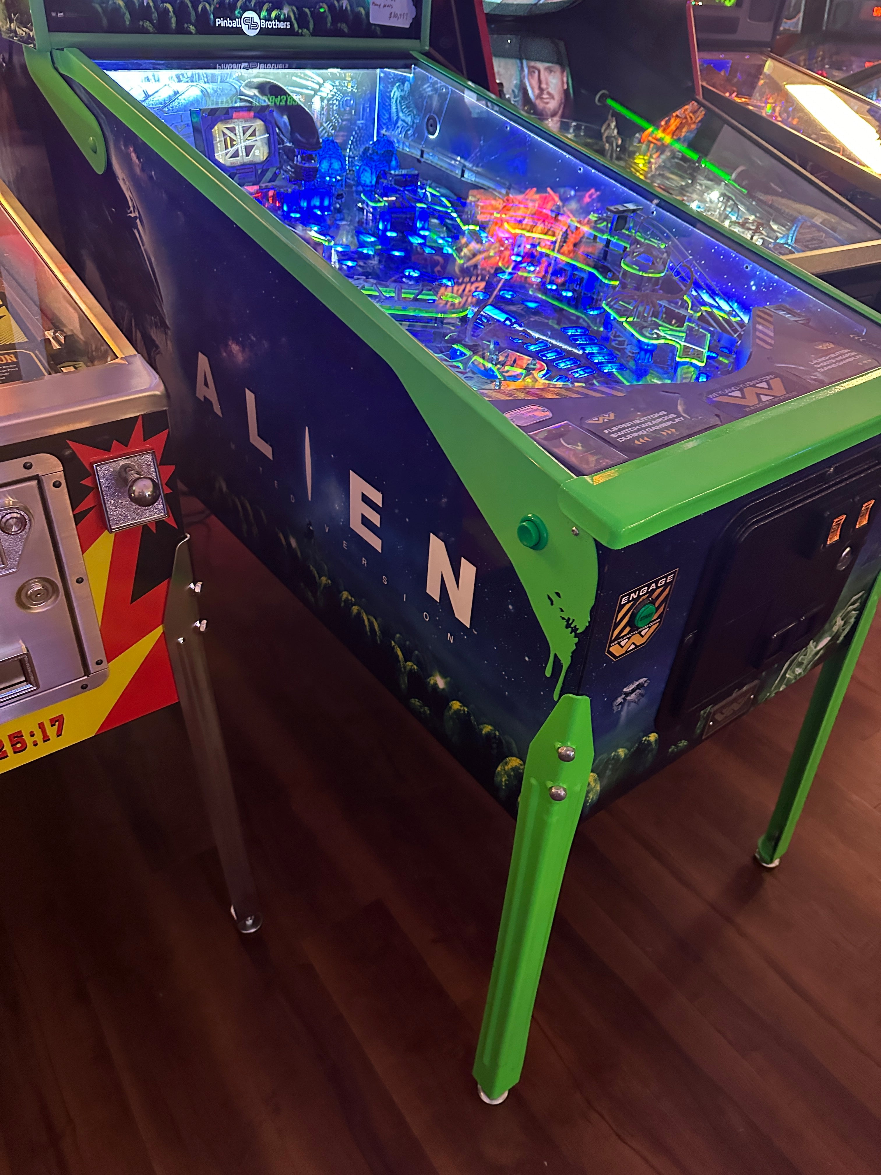 Pinball Brothers Alien Limited Version Pinball Machine