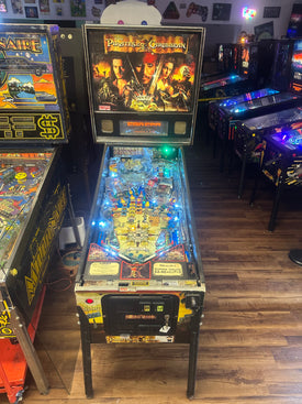 Stern Pinball Pirates of the Caribbean Pinball Machine