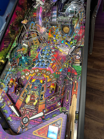 Image of Stern Pinball LOADED King Kong: Myth of Terror Island Limited Edition Pinball Machine