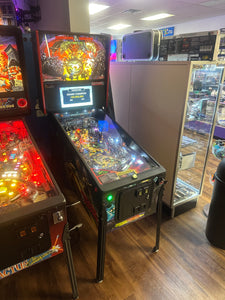Stern Pinball Dungeons & Dragons: The Tyrant's Eye Premium Pinball Machine