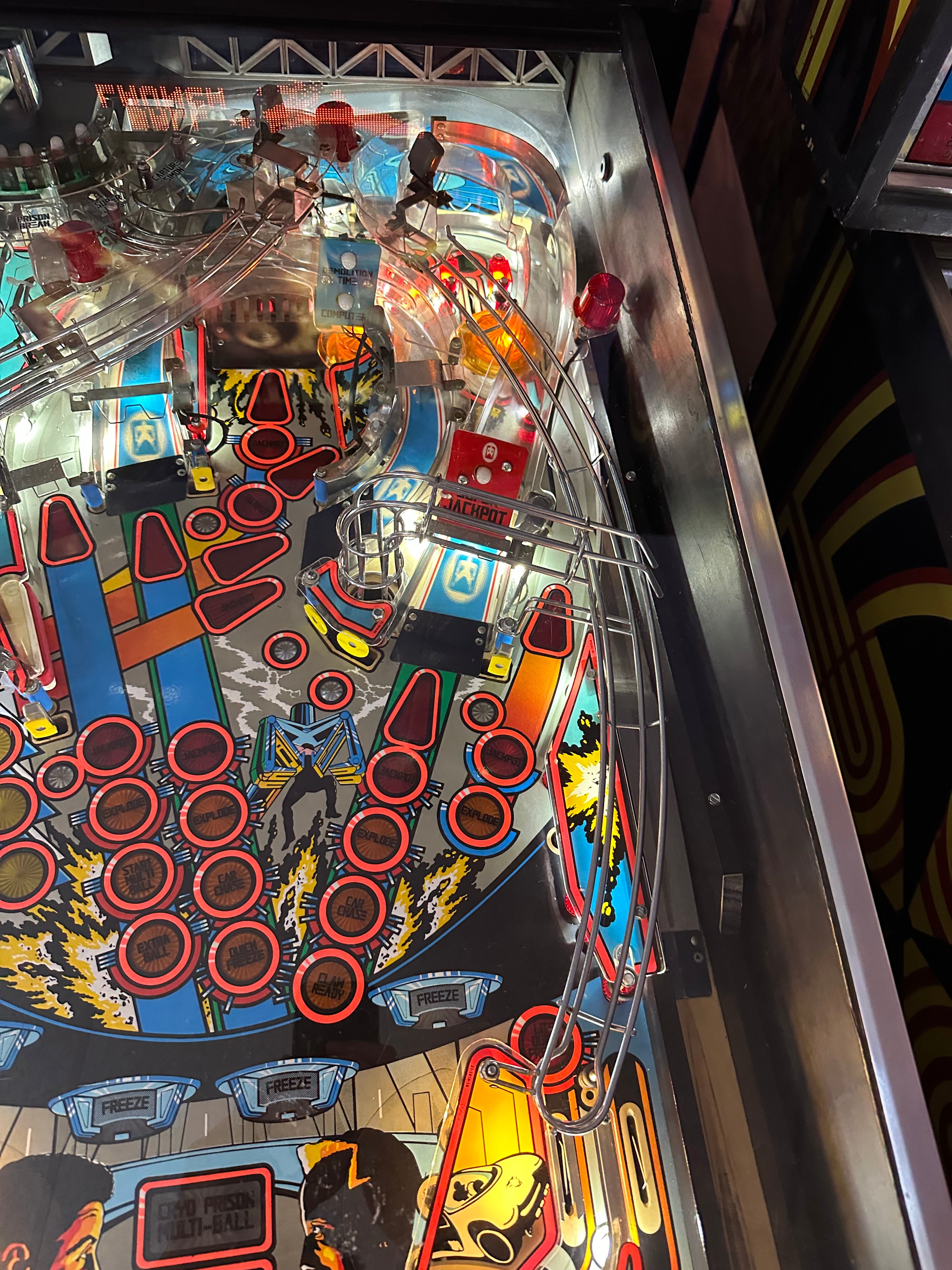 Williams Demolition Man Pinball Machine