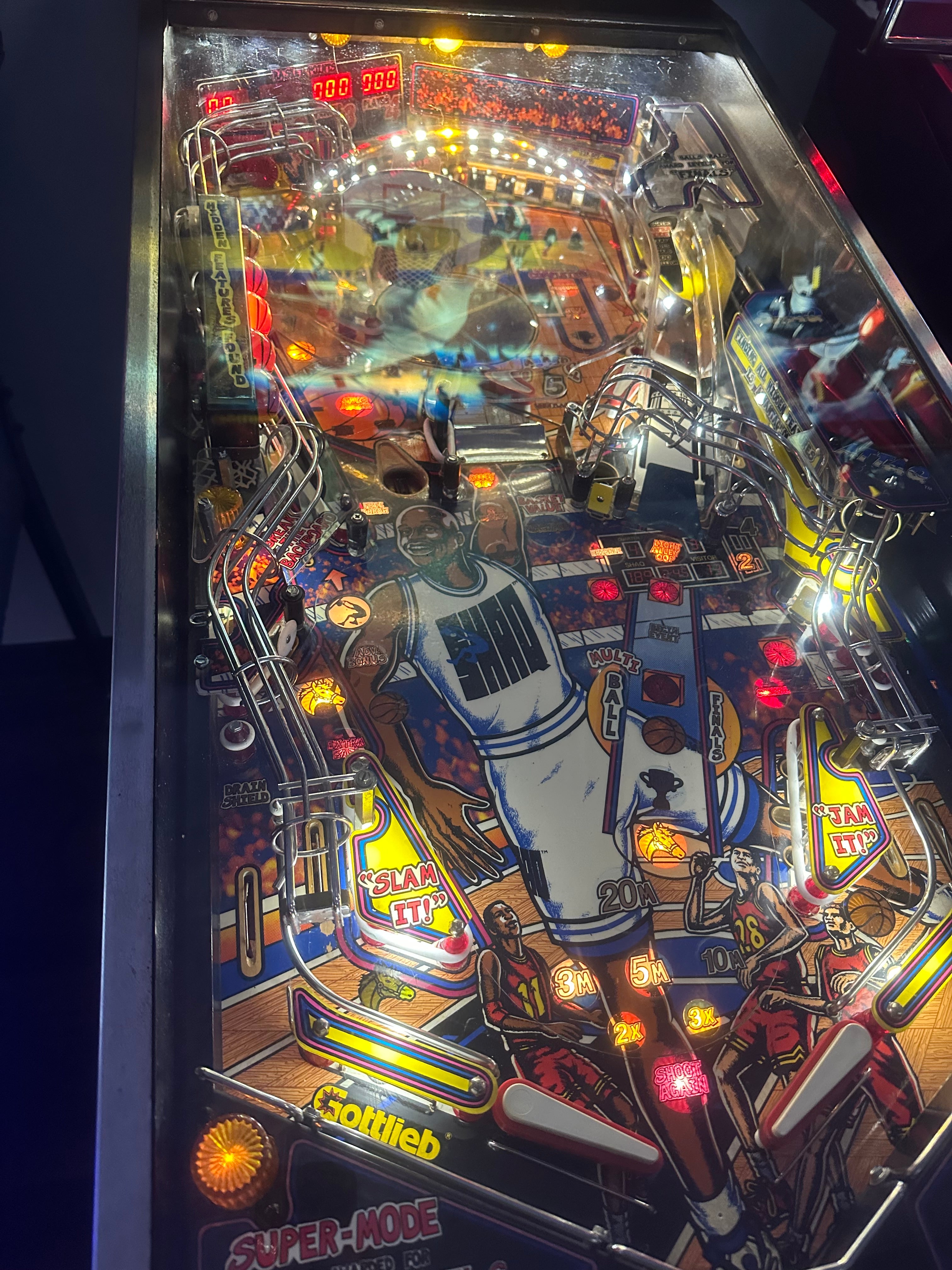 Gottlieb Shaq Attaq Pinball Machine