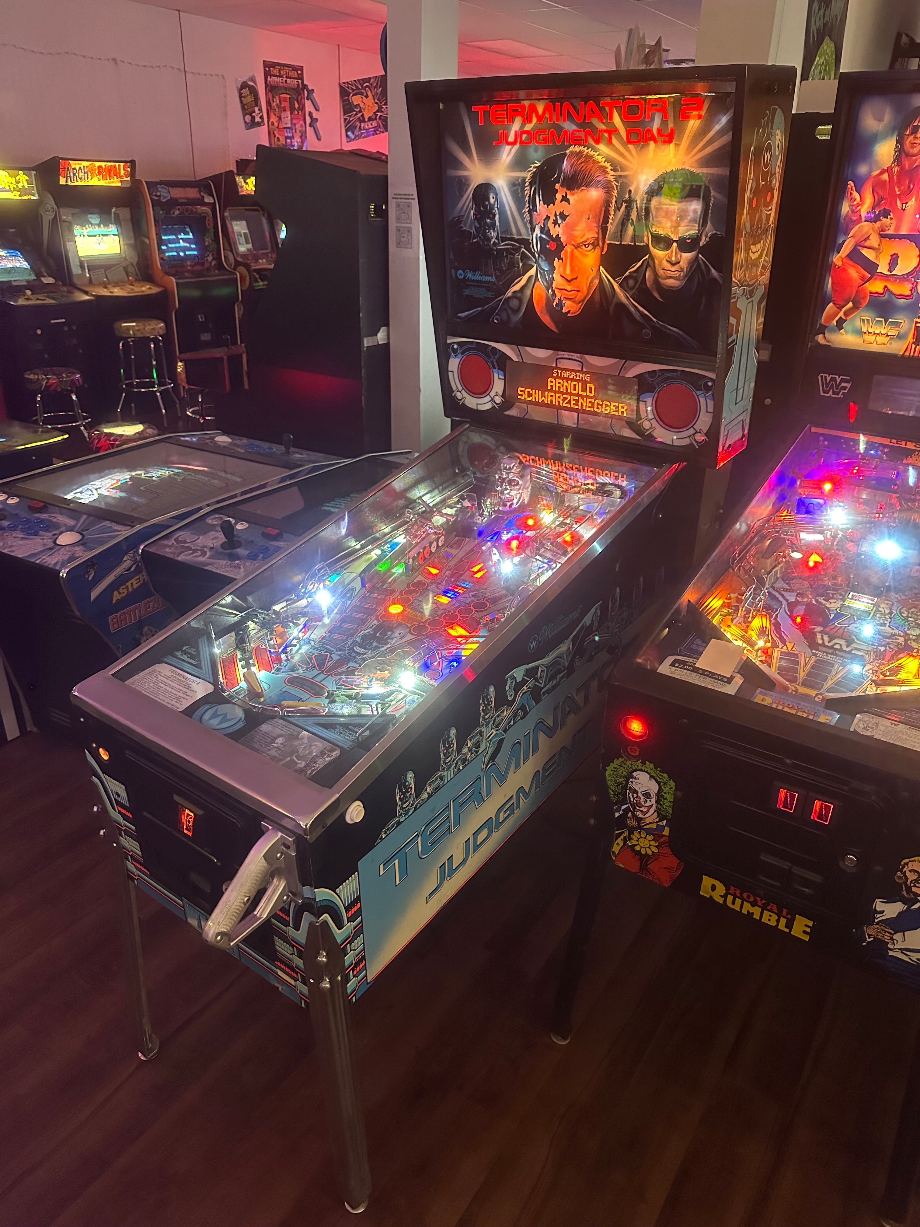 Williams Terminator 2: Judgement Day Pinball Machine