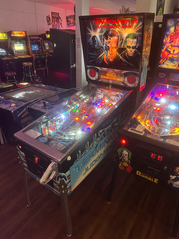 Image of Williams Terminator 2: Judgement Day Pinball Machine