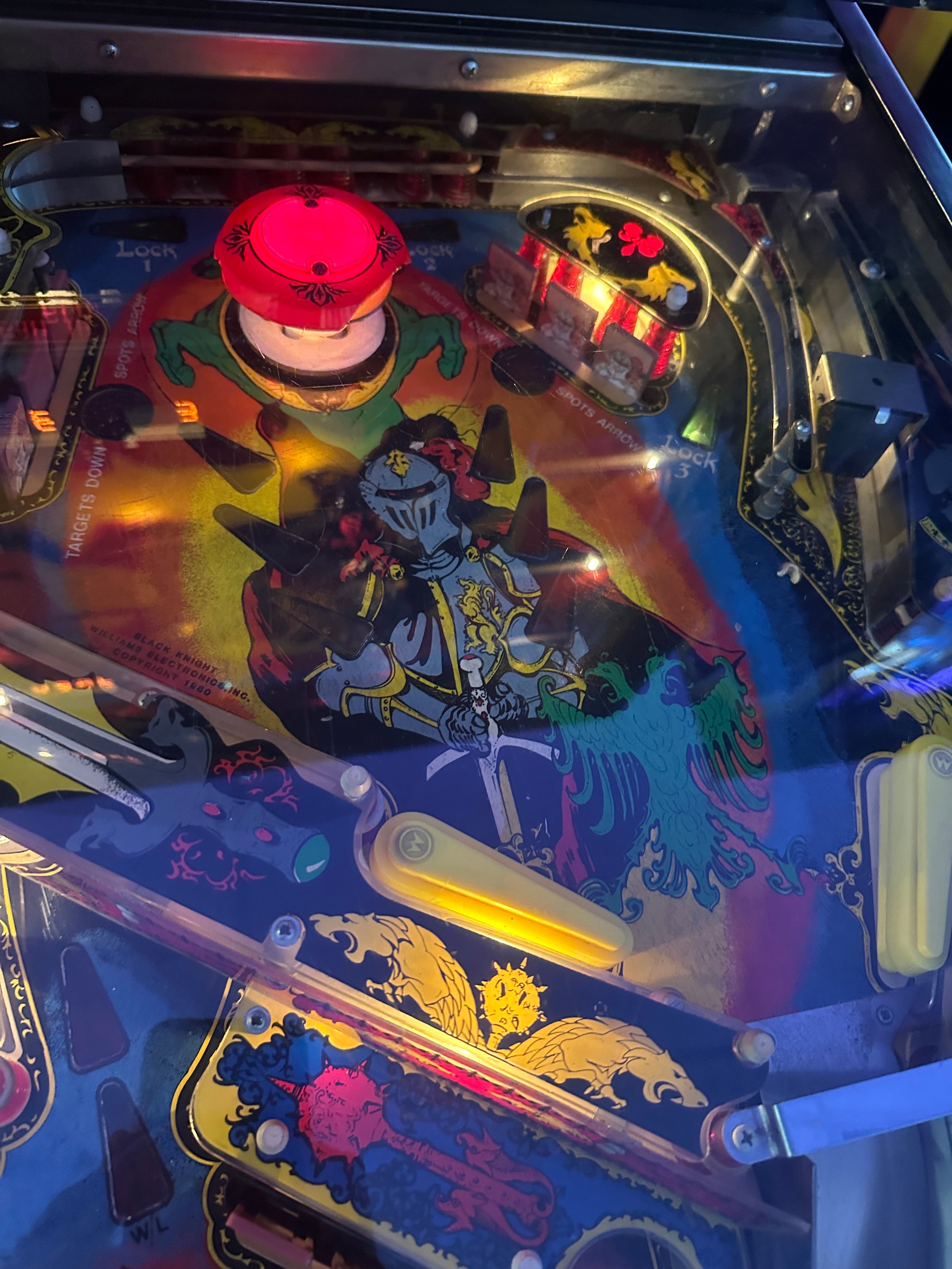 Williams Black Knight Pinball Machine