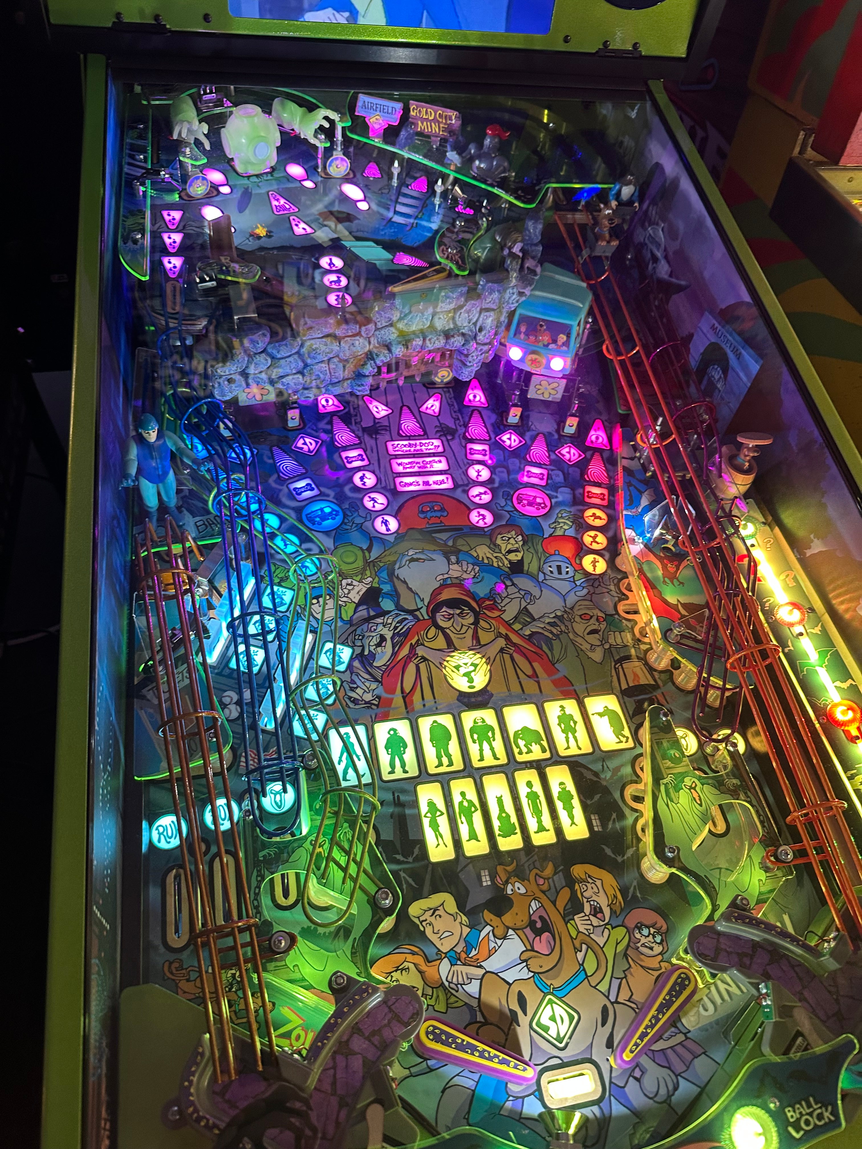 Spooky Pinball Scooby-Doo Collectors Edition Pinball Machine
