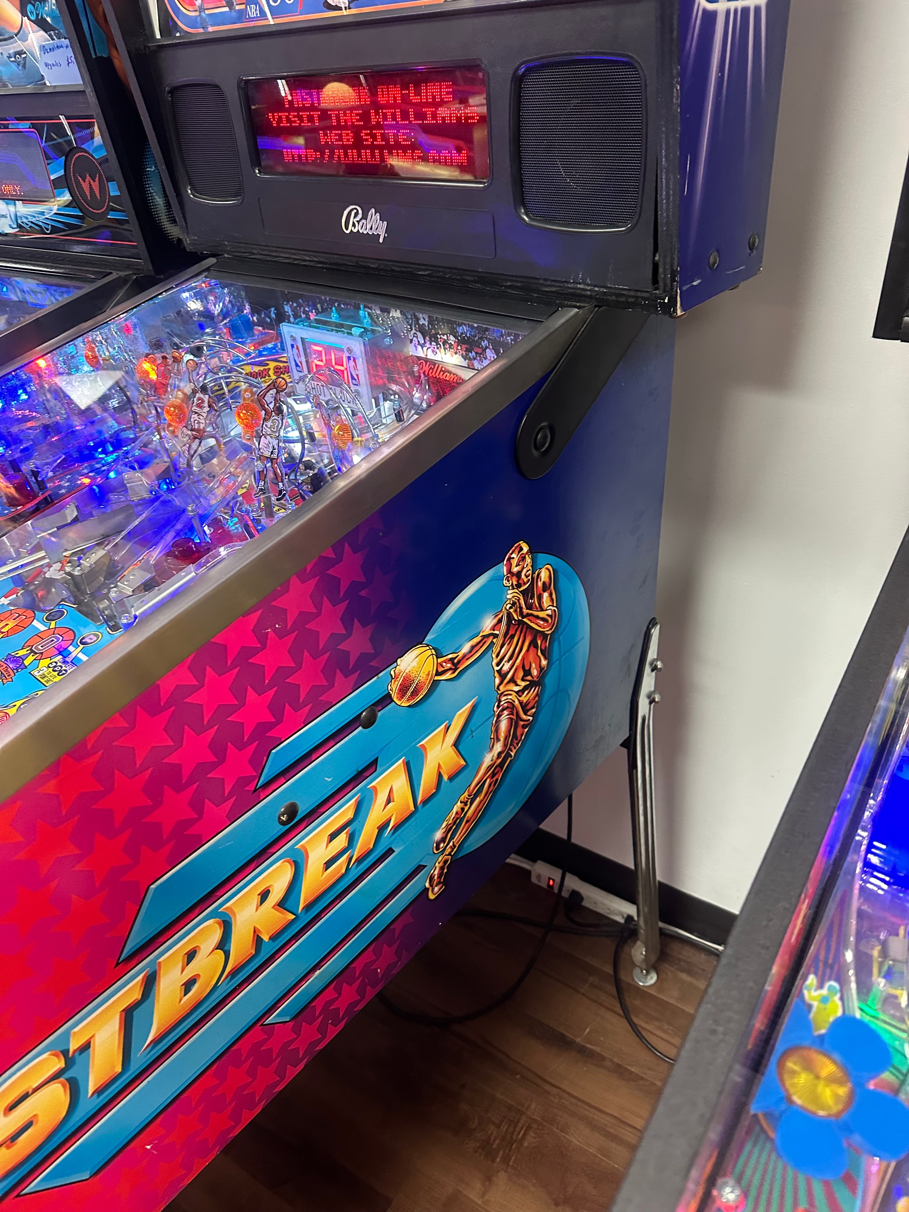 Bally NBA Fastbreak Pinball Machine