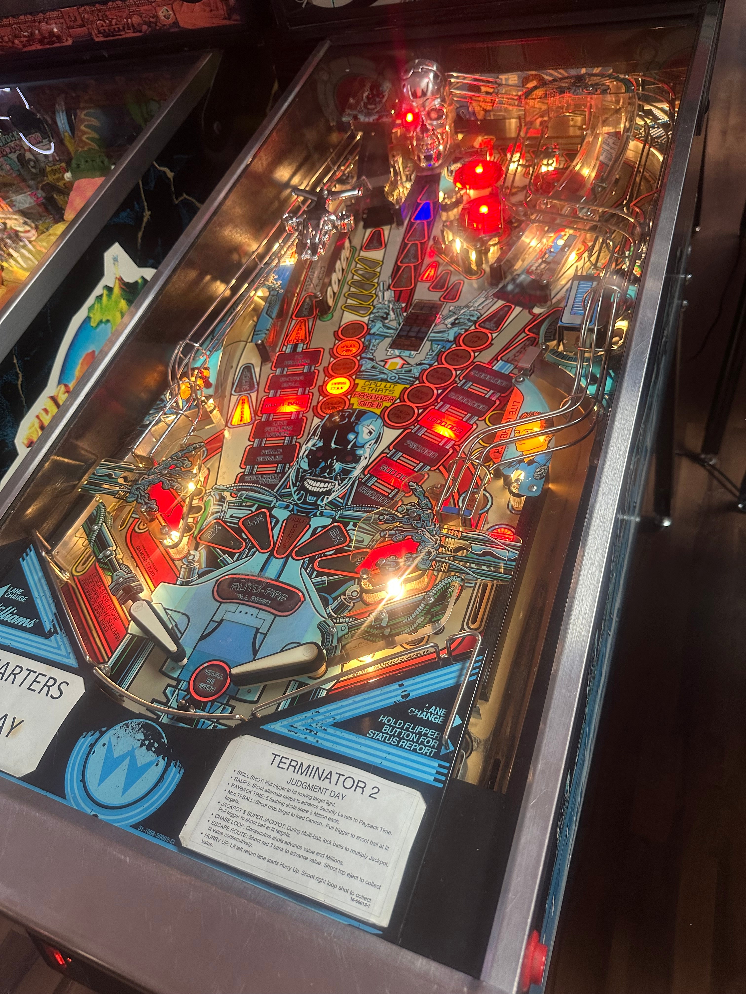 Williams Terminator 2: Judgement Day Pinball Machine