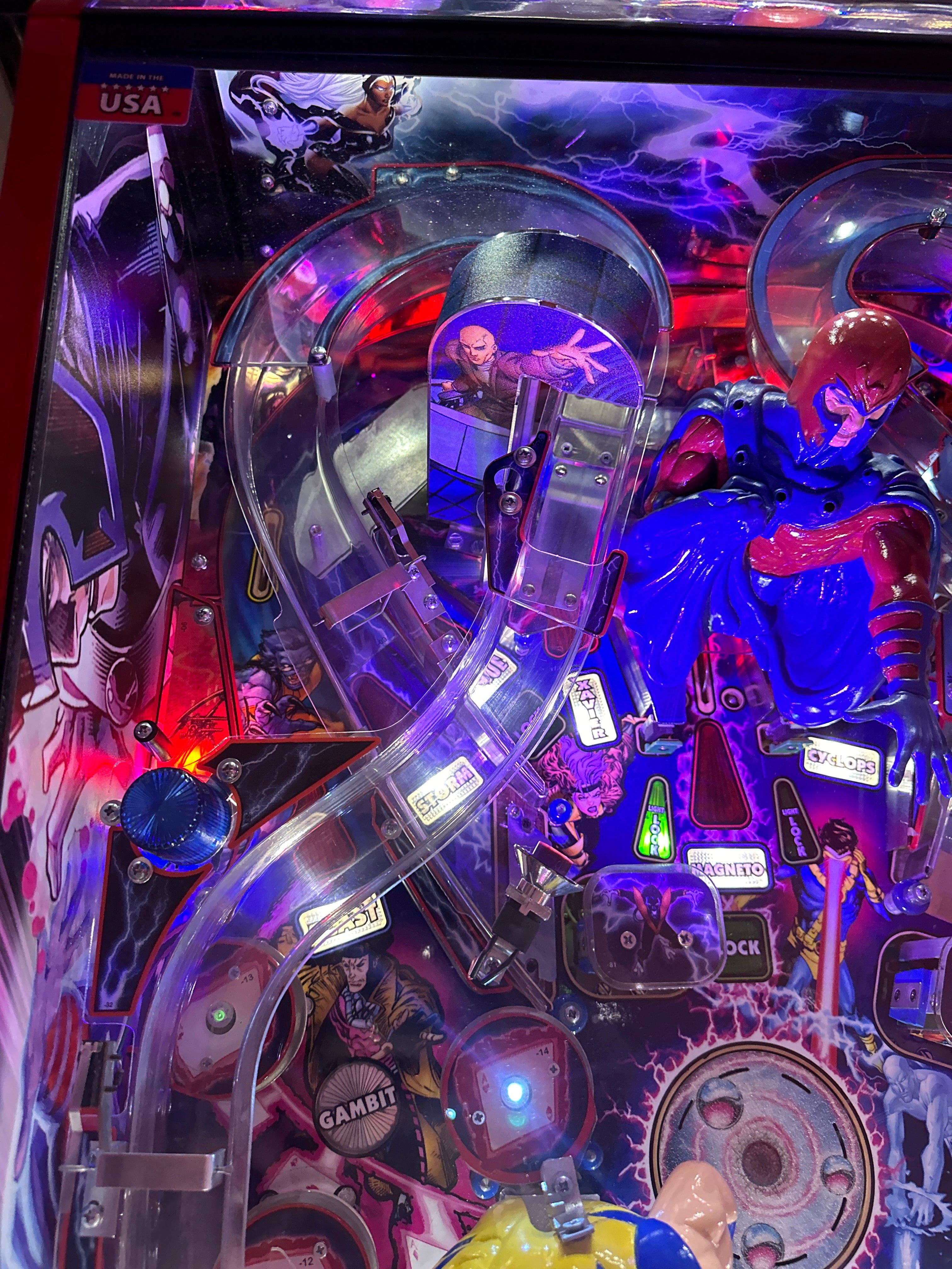 Stern Pinball LOADED X-Men Limited Magneto Edition Pinball Machine