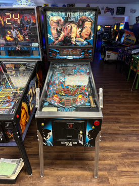 Williams Demolition Man Pinball Machine