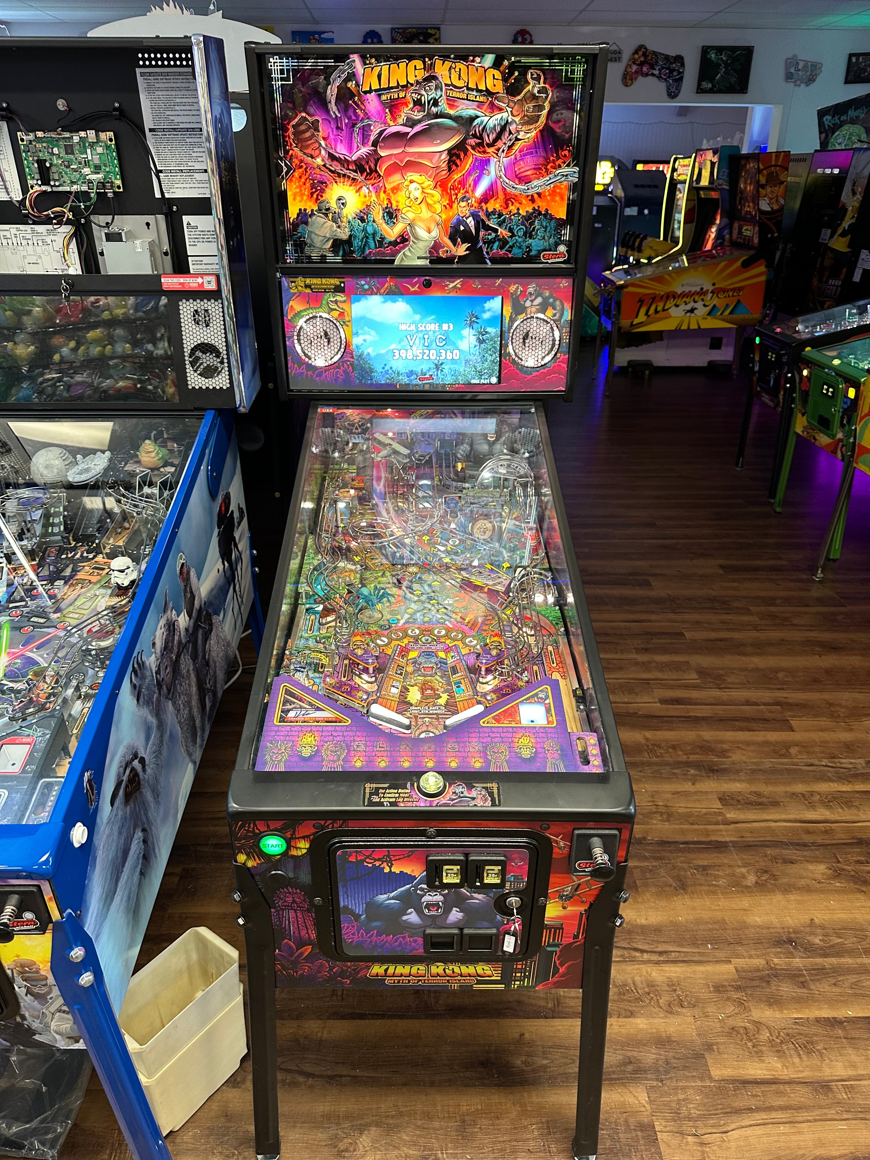 Stern Pinball LOADED King Kong: Myth of Terror Island Limited Edition Pinball Machine
