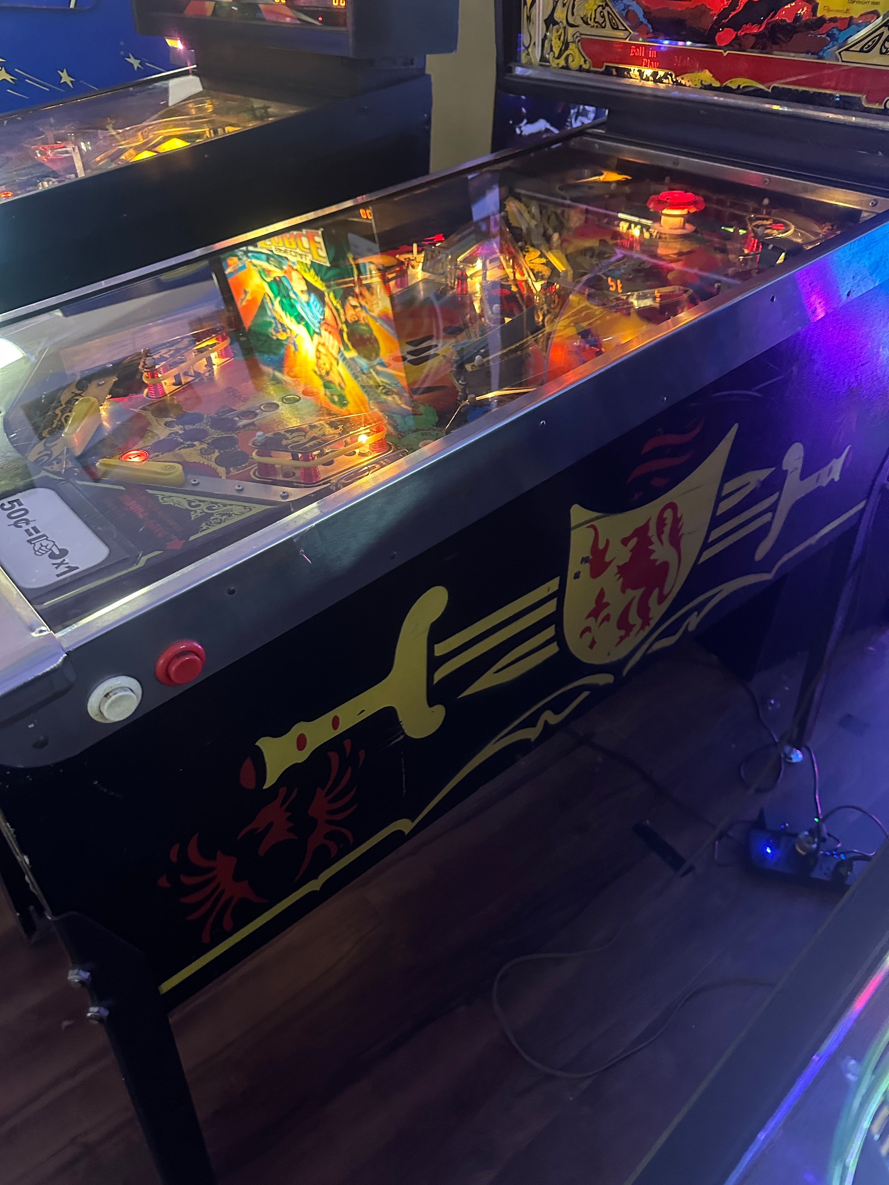 Williams Black Knight Pinball Machine