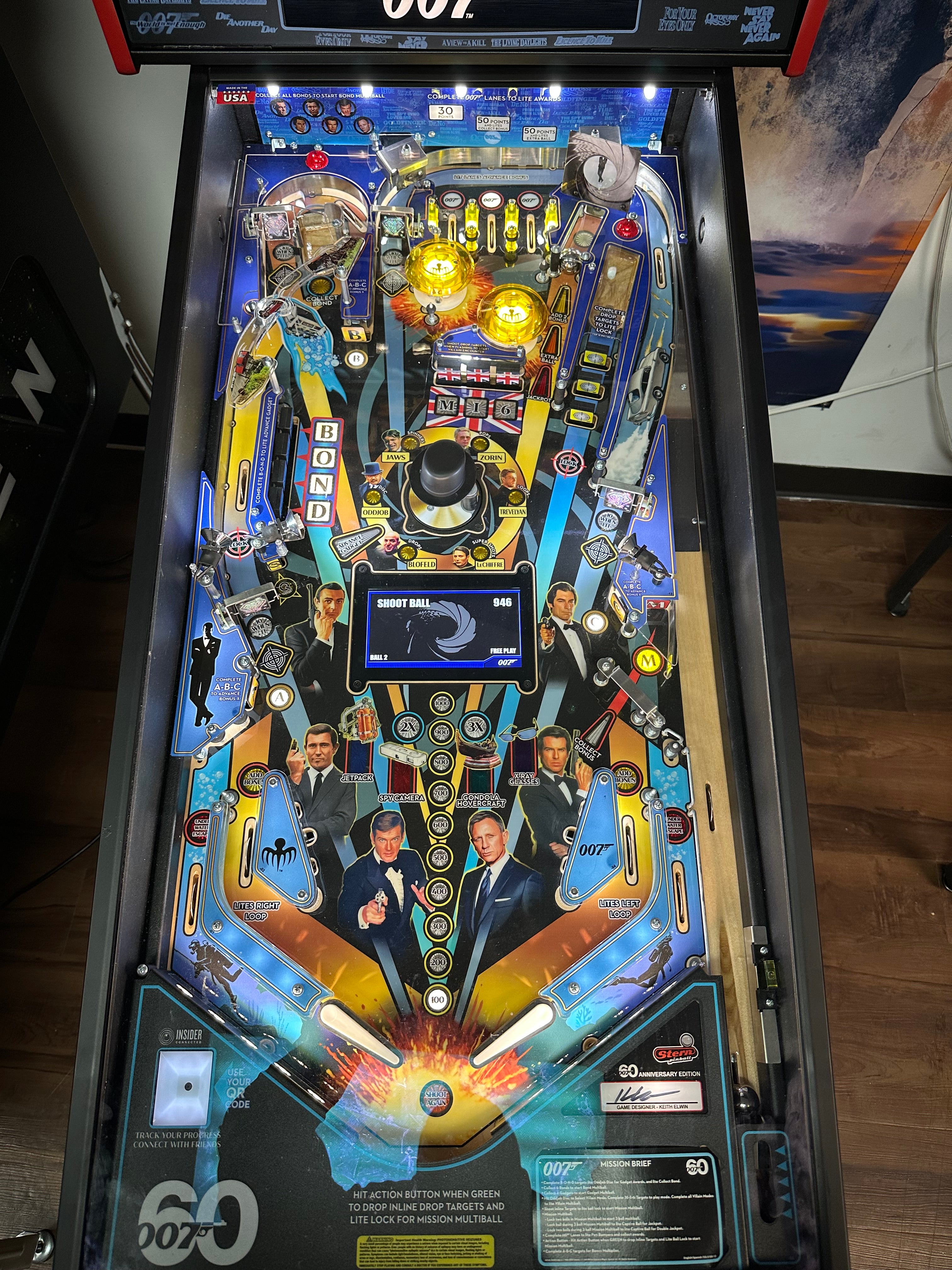 Stern Pinball James Bond 007 60th Anniversary Limited Edition Pinball Machine