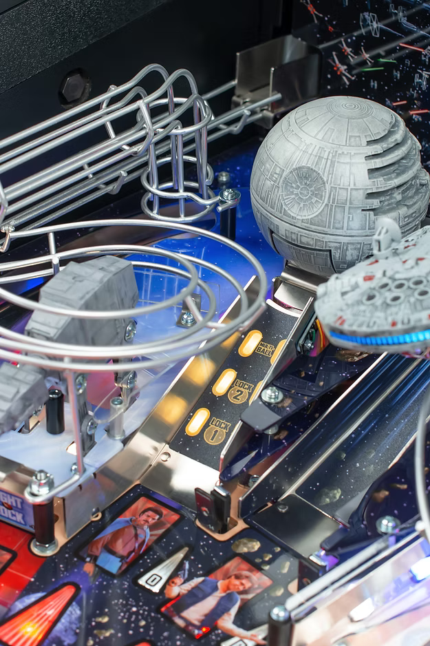 Stern Pinball Star Wars: Fall of the Empire Premium Pinball Machine FREE SHIPPING